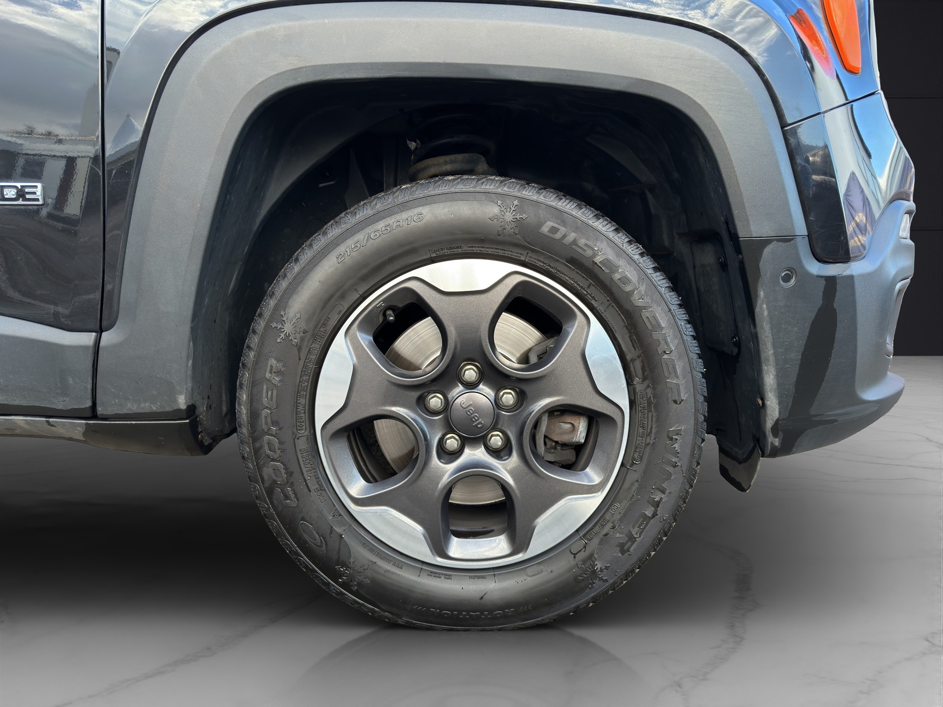 JEEP Renegade 1.4 Turbo Limited AWD-image-13