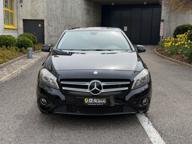 MERCEDES-BENZ A 200 Urban