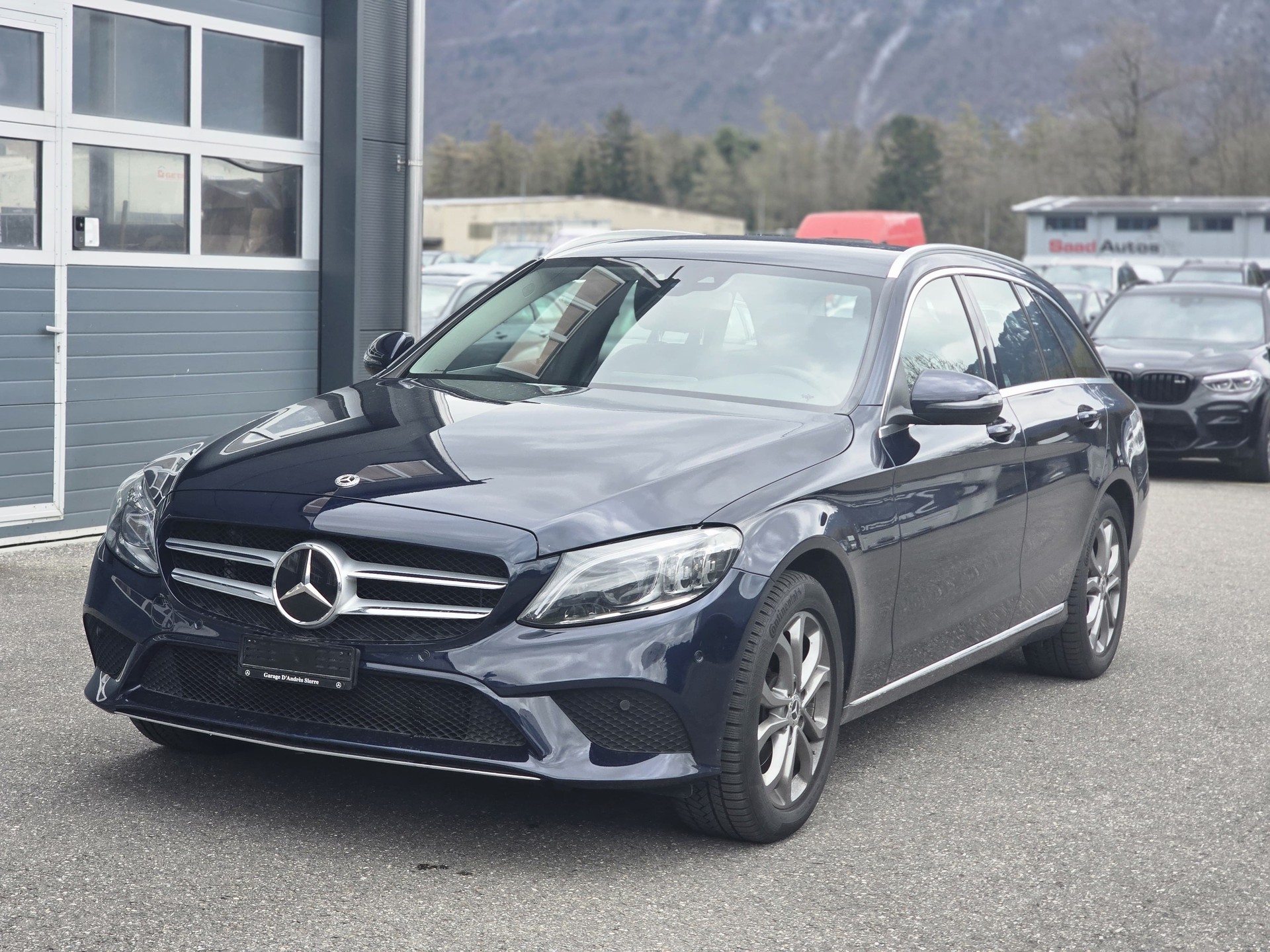 MERCEDES-BENZ C 200 Swiss Star Avantgarde 4M 9G-Tronic-showroom-element-2