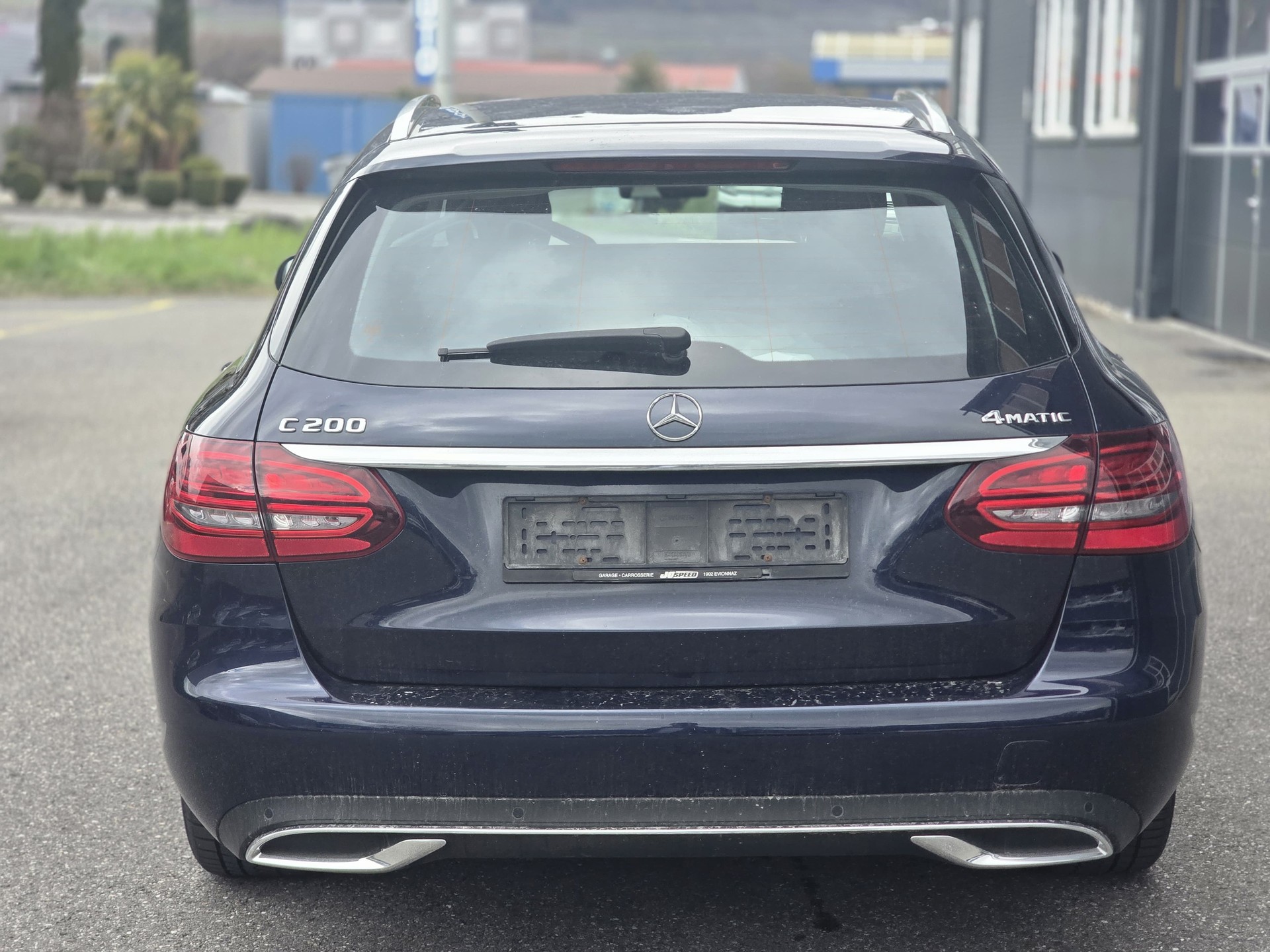 MERCEDES-BENZ C 200 Swiss Star Avantgarde 4M 9G-Tronic-showroom-element-3