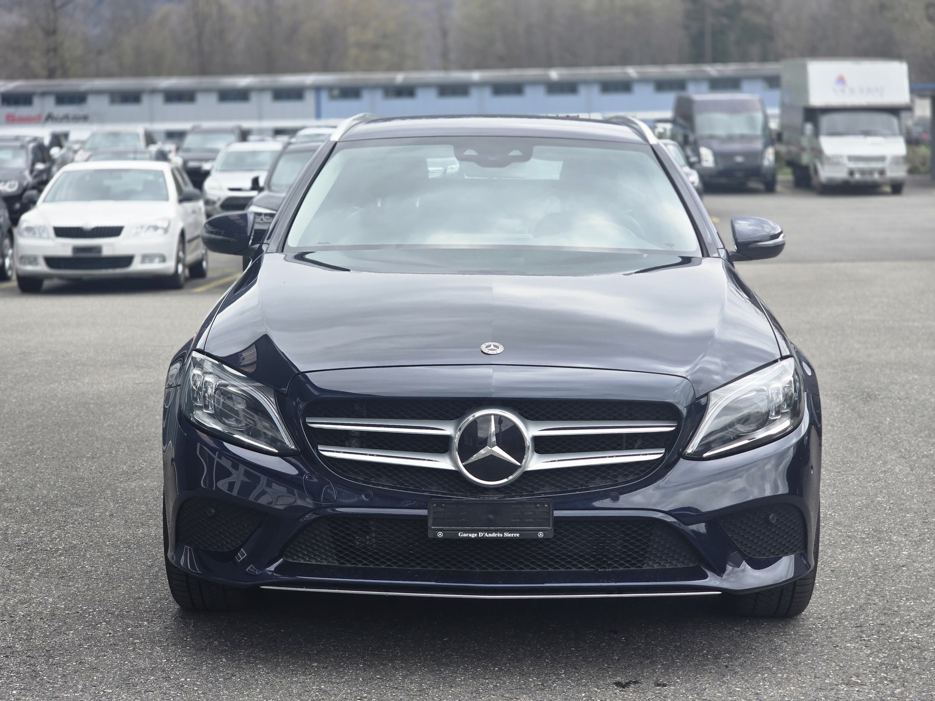 MERCEDES-BENZ C 200 Swiss Star Avantgarde 4M 9G-Tronic-showroom-element-1