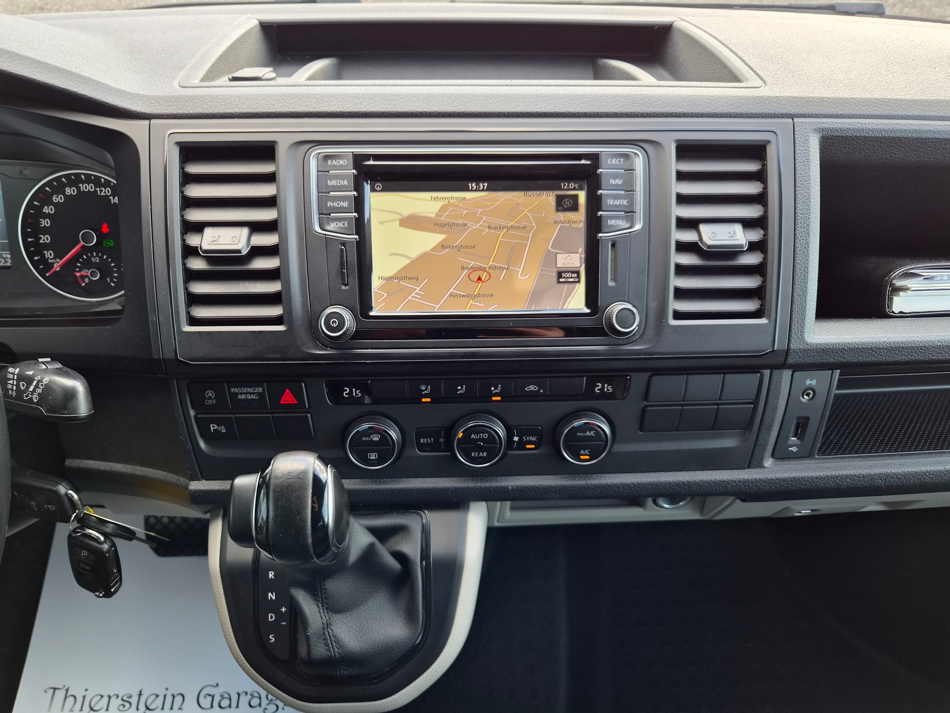 VW T6 Caravelle 2.0 TDI Trendline Liberty DSG LWB Ausführung 9 Sitzplätze-image-16