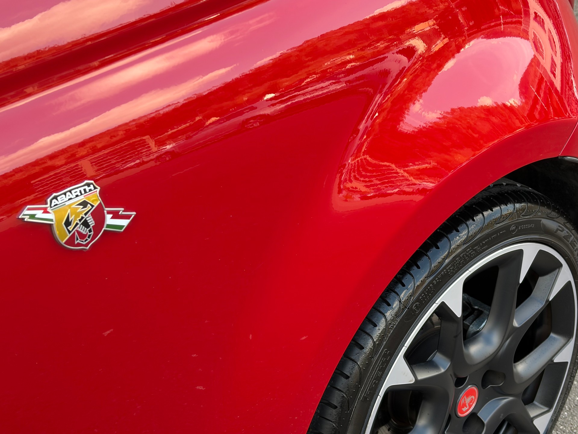 FIAT 595 1.4 16V Turbo Abarth 595 Grand Prix Edition-image-8