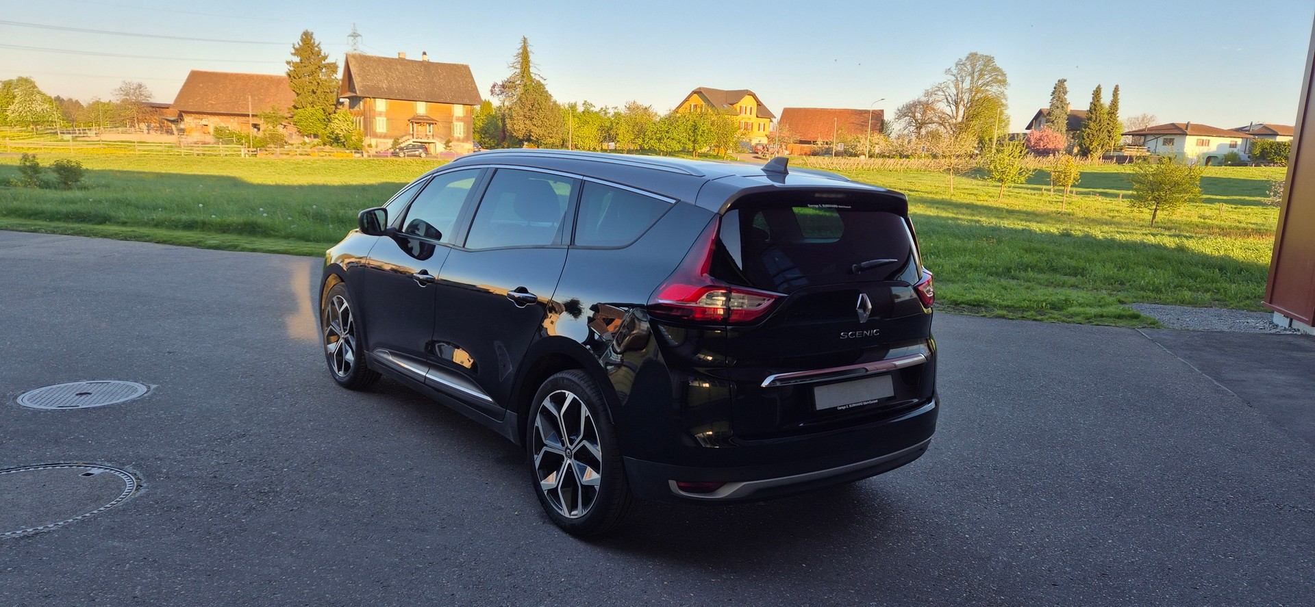 RENAULT Grand Scénic 1.3 16V Turbo Black Edition EDC-image-5