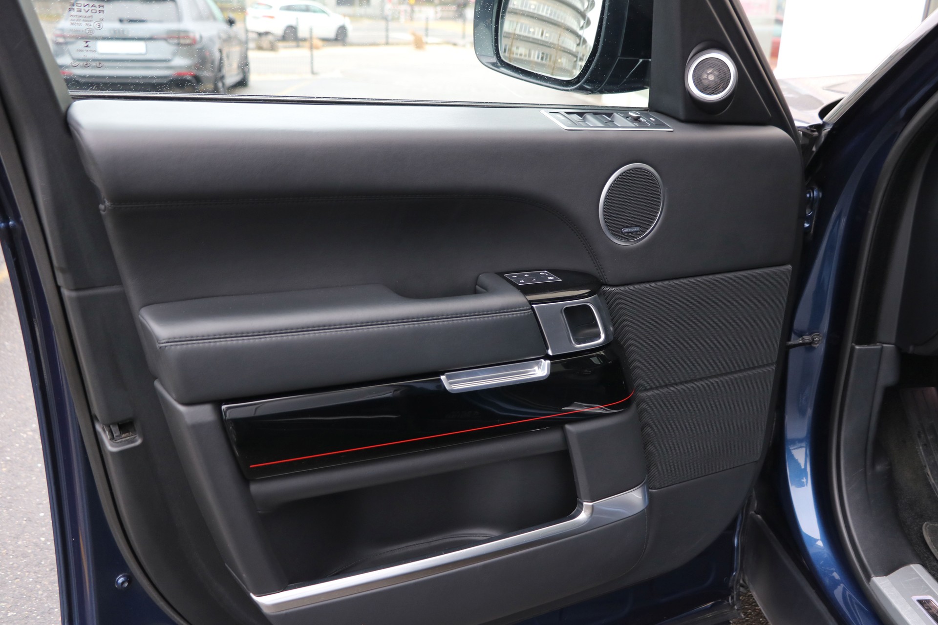 LAND ROVER Range Rover 5.0 V8 SC SV Autobiography Dynamic Aut-image-14