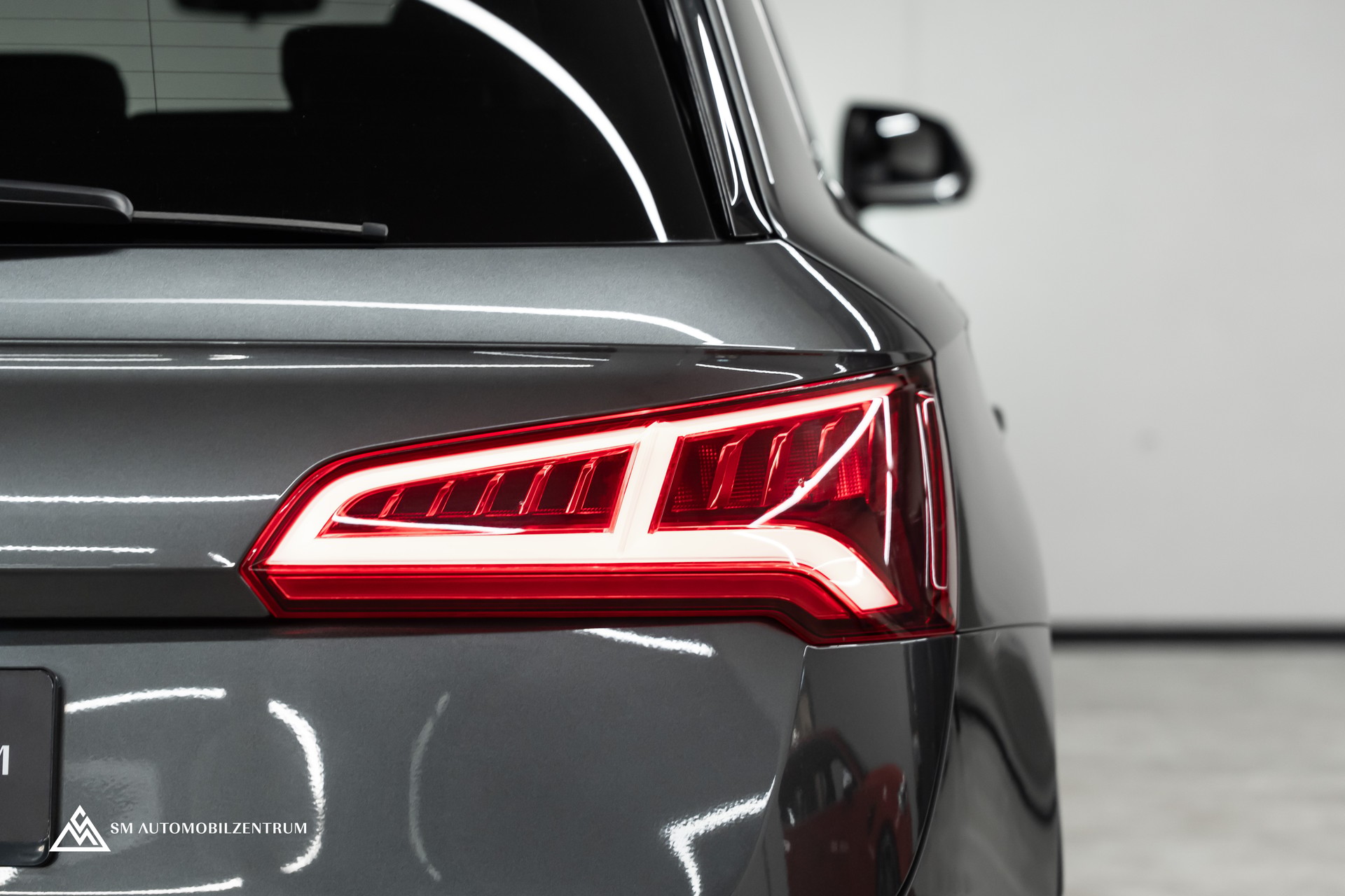 AUDI SQ5 3.0 V6 TFSI quattro T-Tronic / Panorama / Head-Up / Bang & Olufsen / Rautensteppung / Matrix LED-image-12
