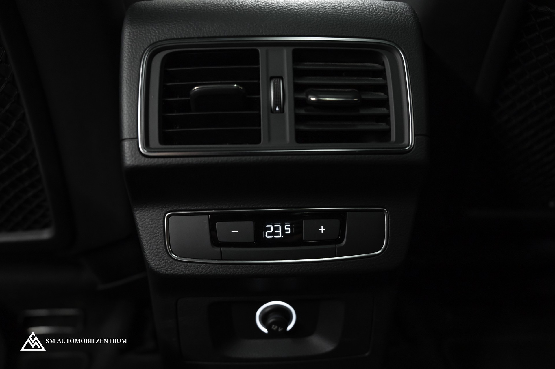 AUDI SQ5 3.0 V6 TFSI quattro T-Tronic / Panorama / Head-Up / Bang & Olufsen / Rautensteppung / Matrix LED-image-21