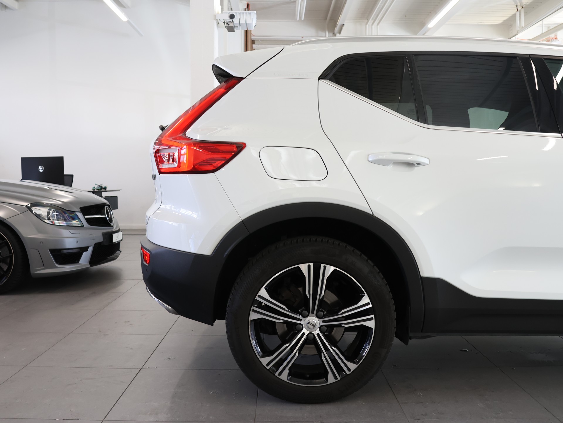VOLVO XC40 T4 AWD Inscription Geartronic *Panorama*Harman/Kardon*360°*-image-14