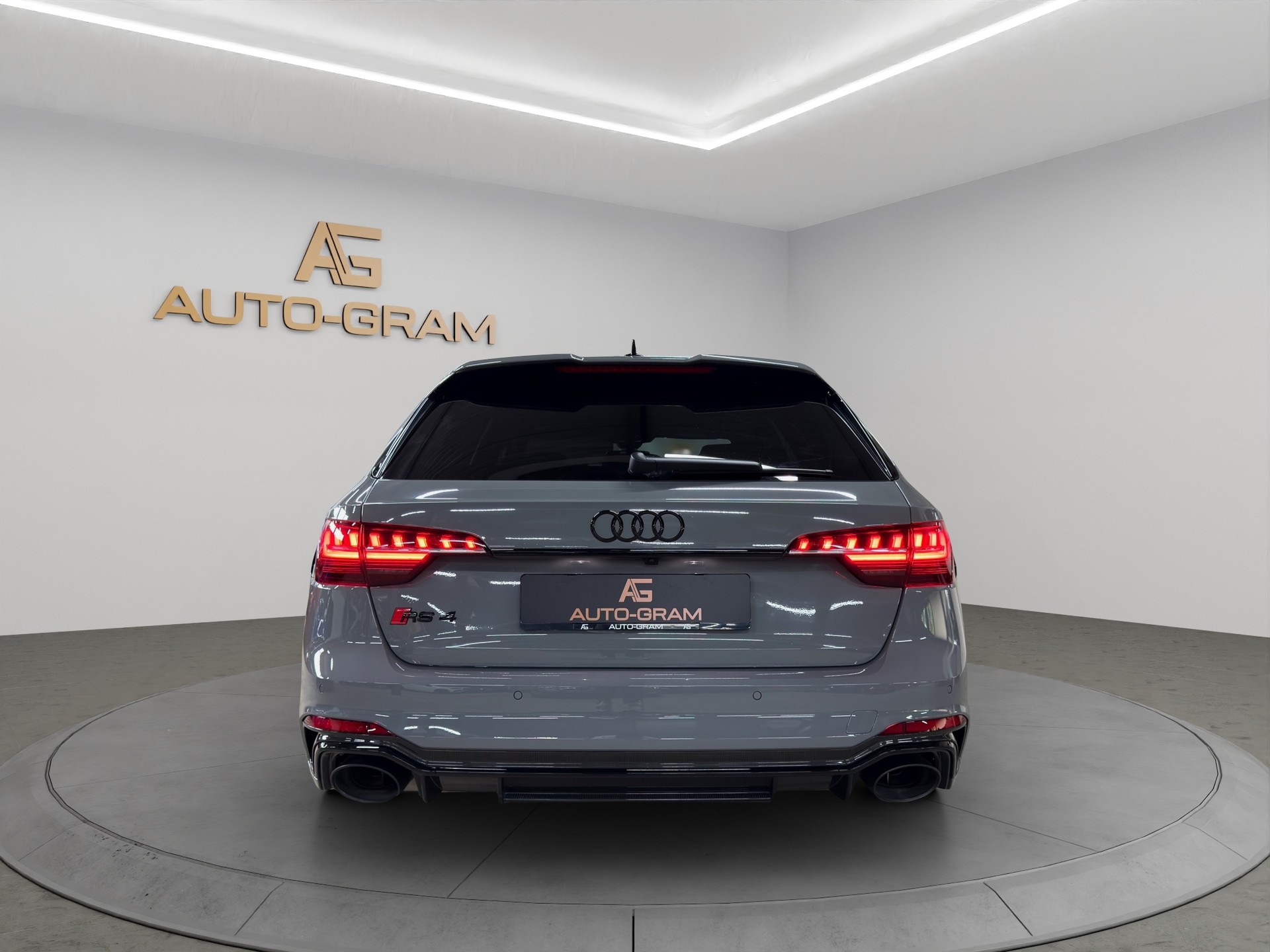 AUDI RS4 Avant quattro Competition plus tiptronic-showroom-element-3
