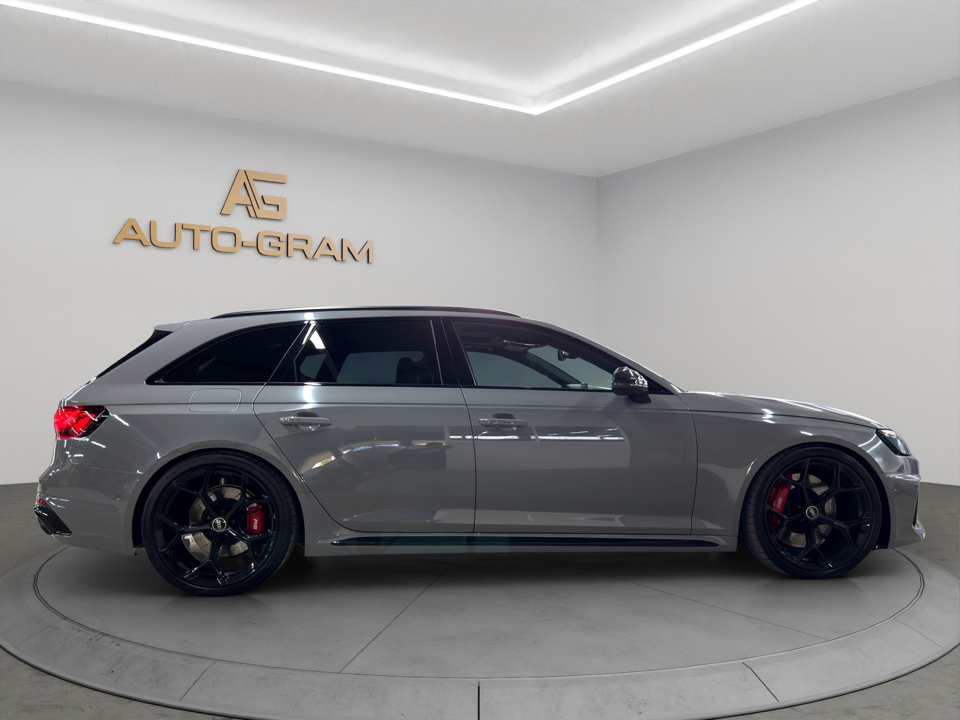 AUDI RS4 Avant quattro Competition plus tiptronic-image-5