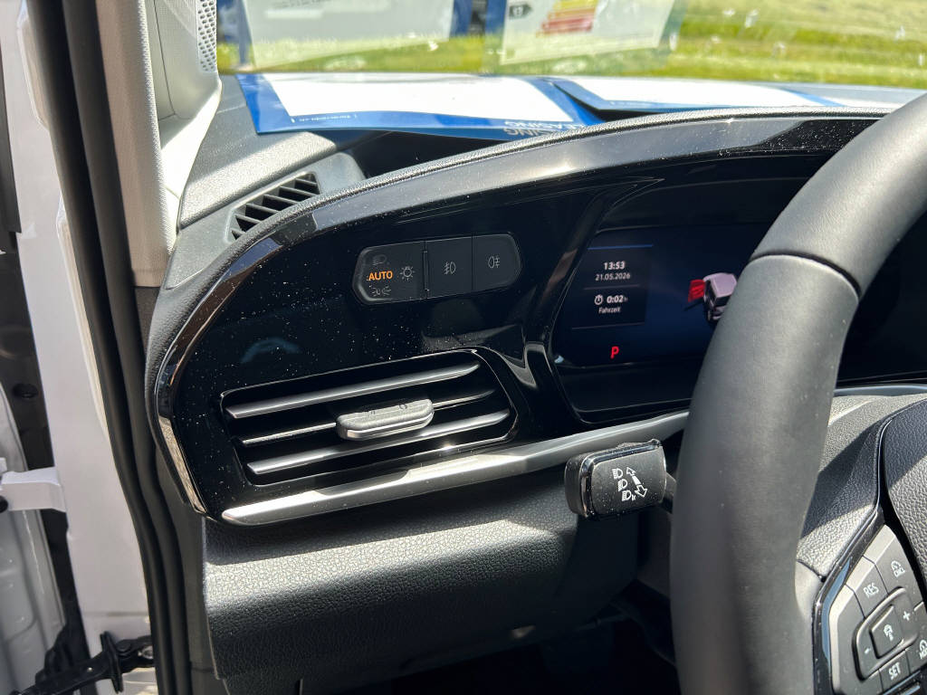 FORD TOURNEO CONNECT Grand 1.5 EcoBoost 150 Active PHEV-image-13