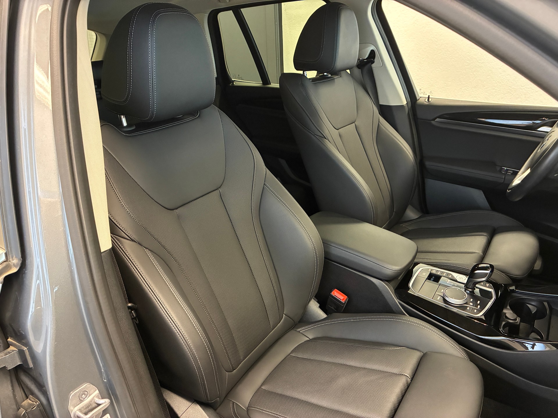 BMW X3 20d xDrive-image-10