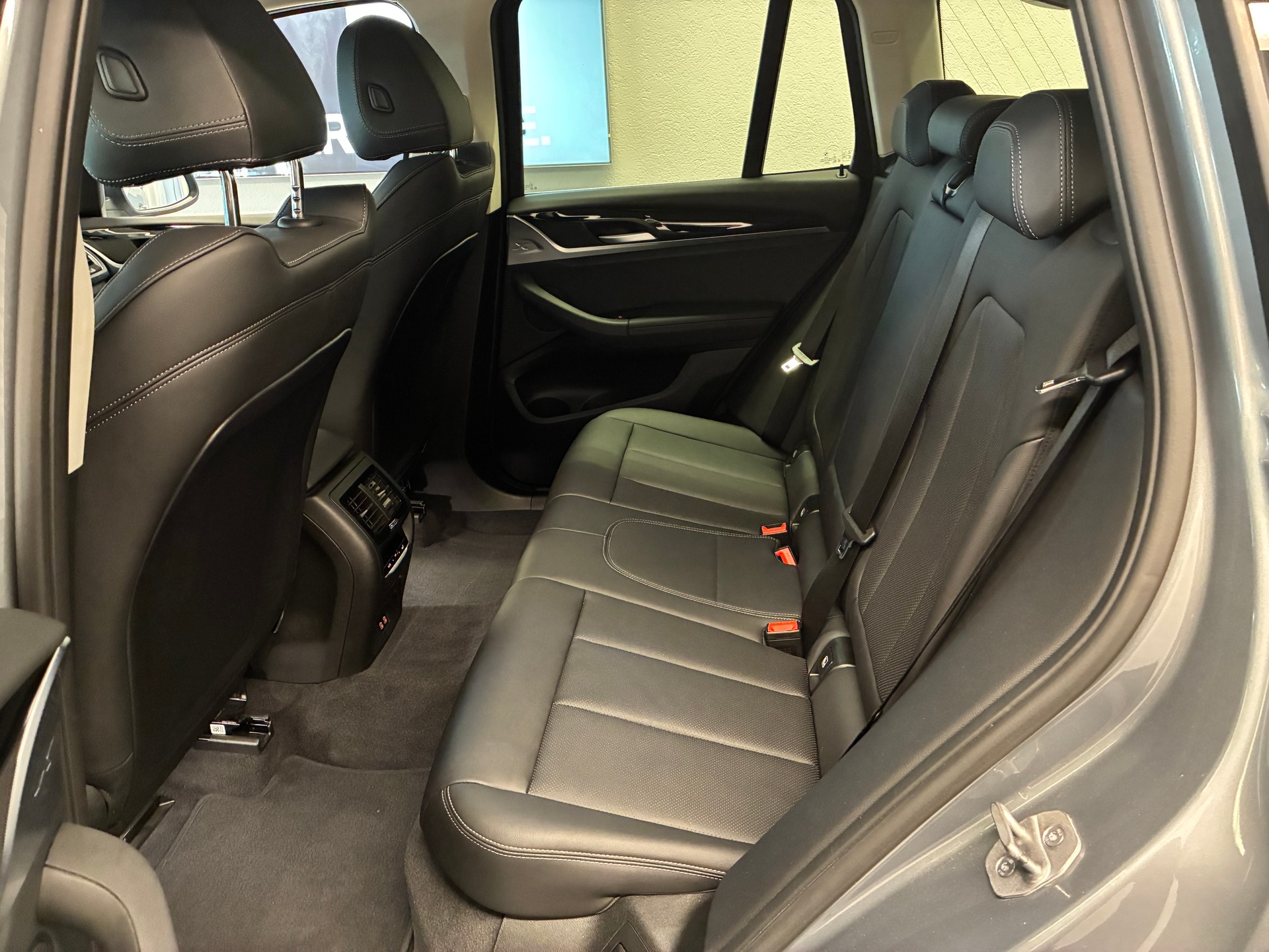 BMW X3 20d xDrive-image-17