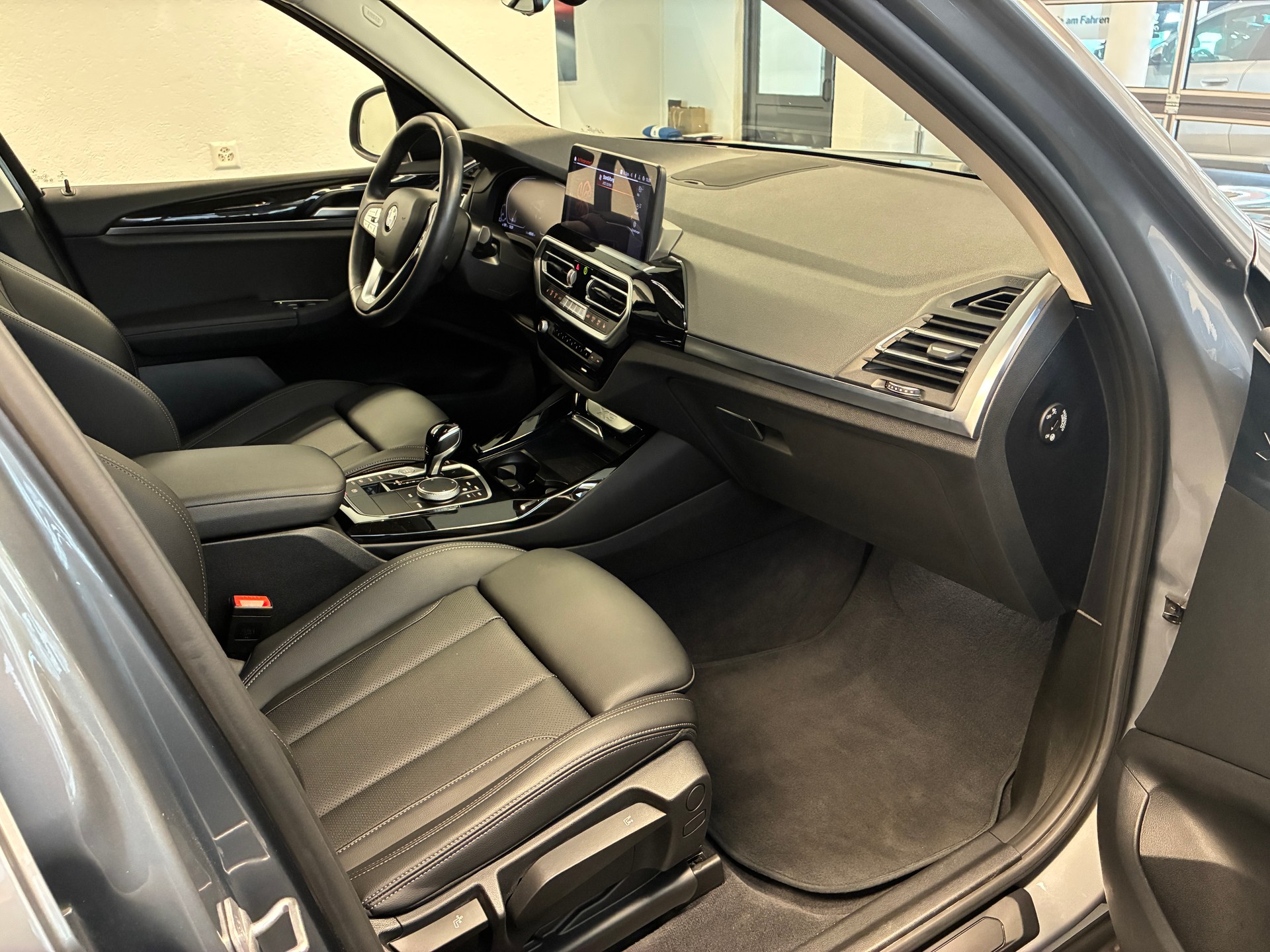 BMW X3 20d xDrive-image-9