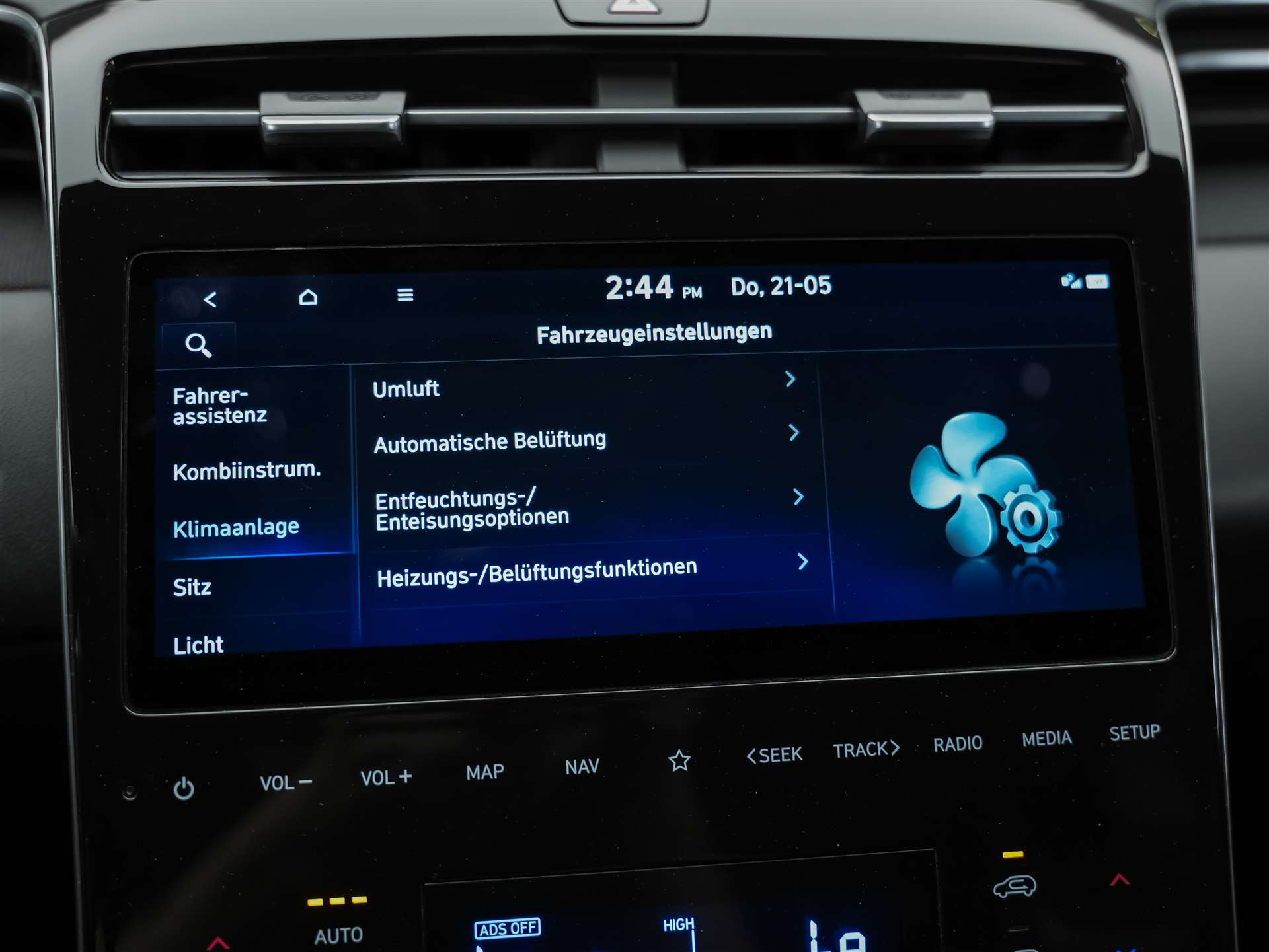 HYUNDAI Tucson 1.6 TGDI Vertex DCT 4WD *CH Auto*Panorama*360° Kamera*Sitzbelüftung*-image-36