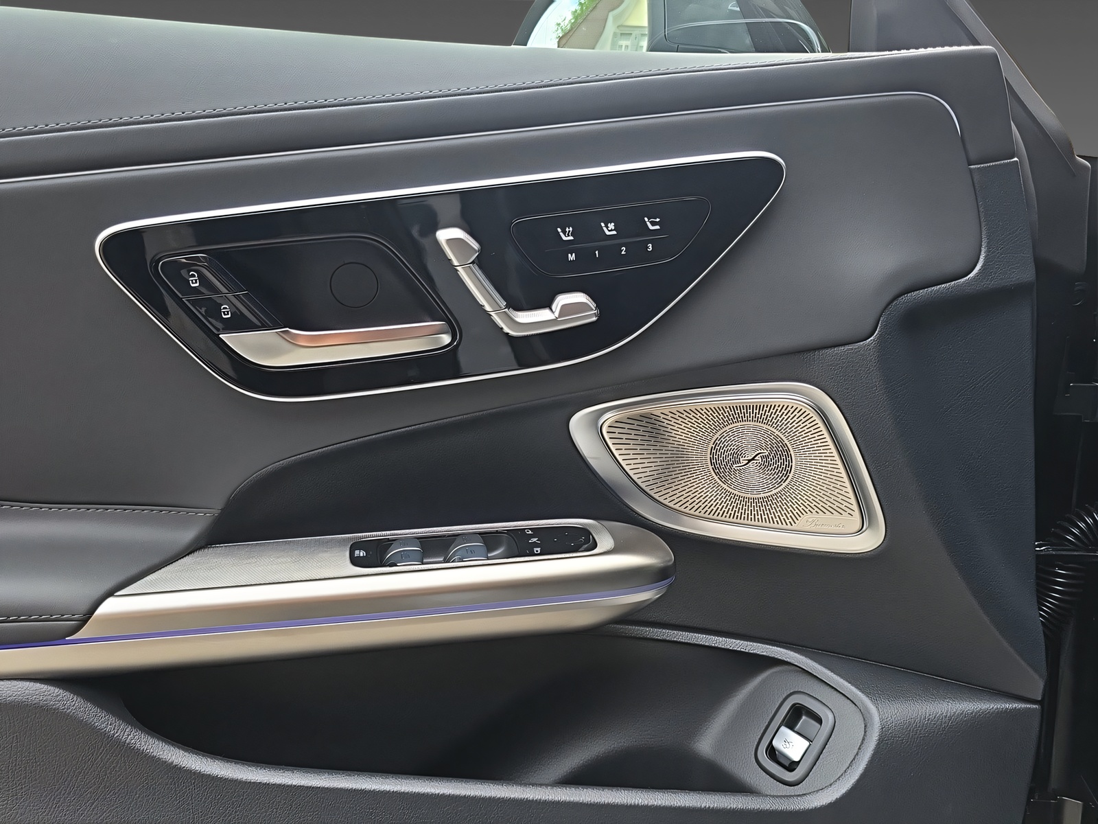 MERCEDES-BENZ CLE 450 4Matic Cabriolet-image-12