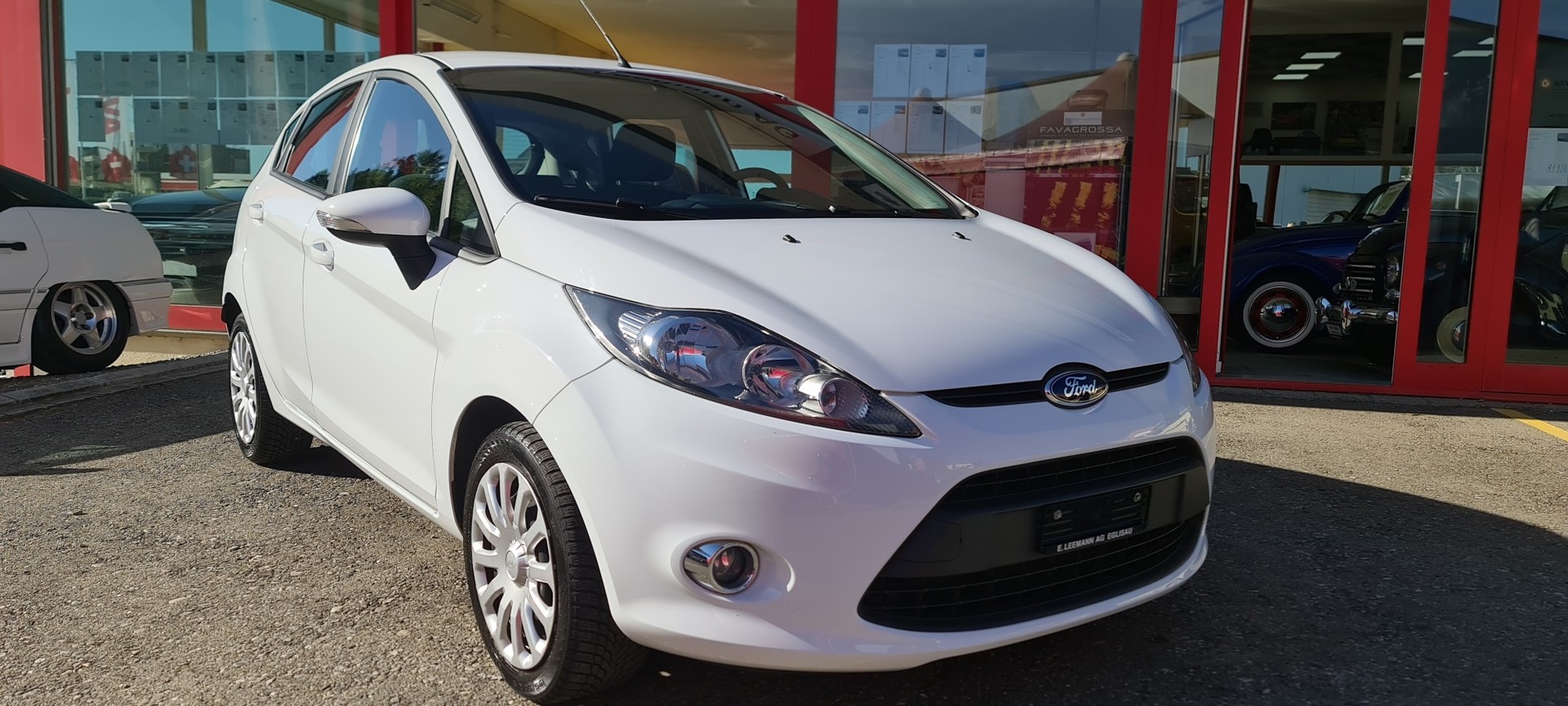 FORD Fiesta 1.4 16V Titanium Automatic-image-8