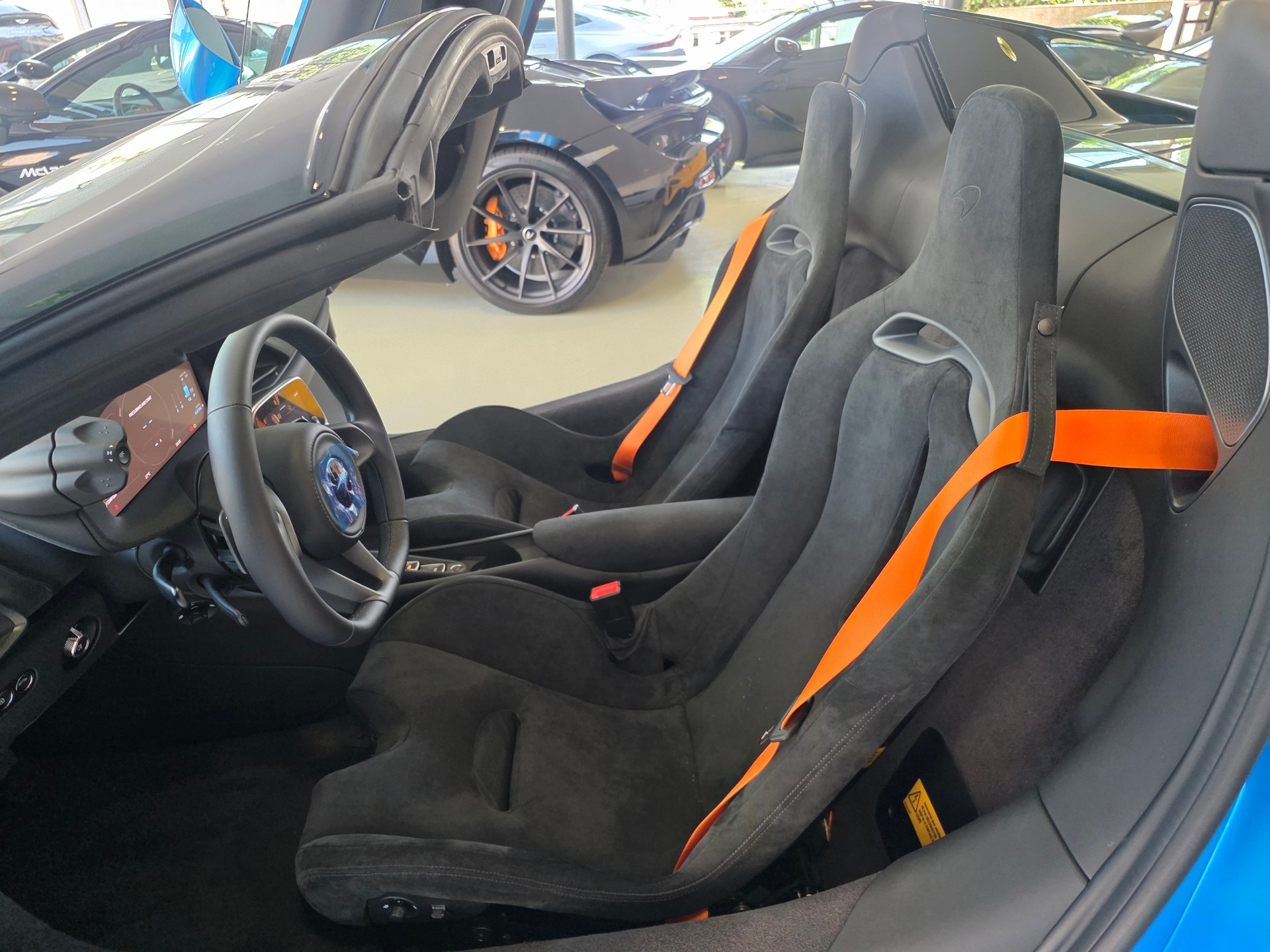 McLAREN ARTURA 3.0 V6 Spider MSO Ludus Blue-image-8