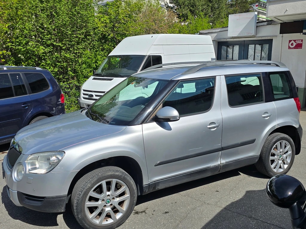 SKODA Yeti 2.0 TDI Ambition 4x4-image-2