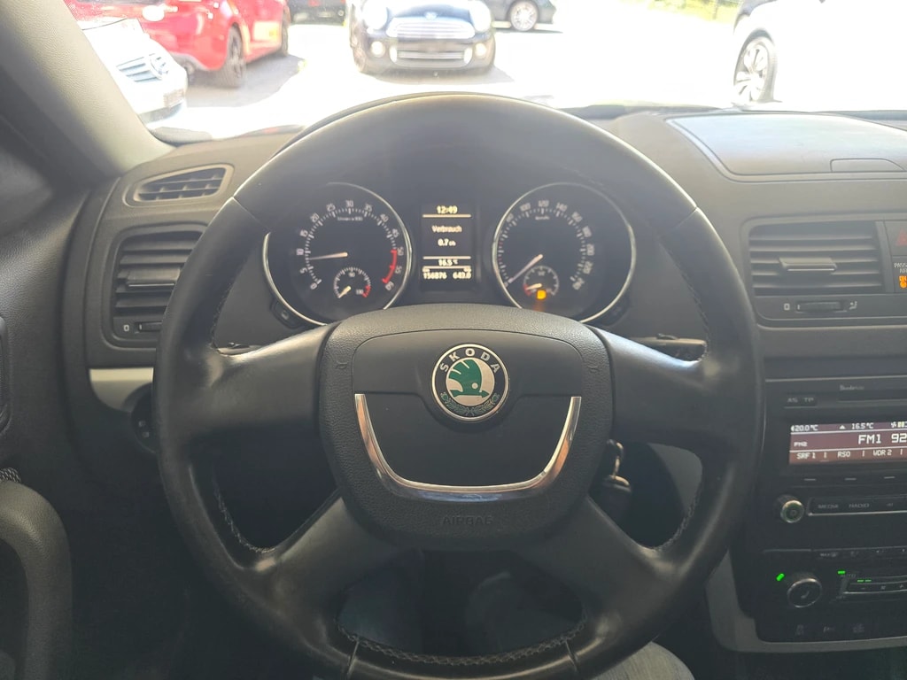 SKODA Yeti 2.0 TDI Ambition 4x4-image-12