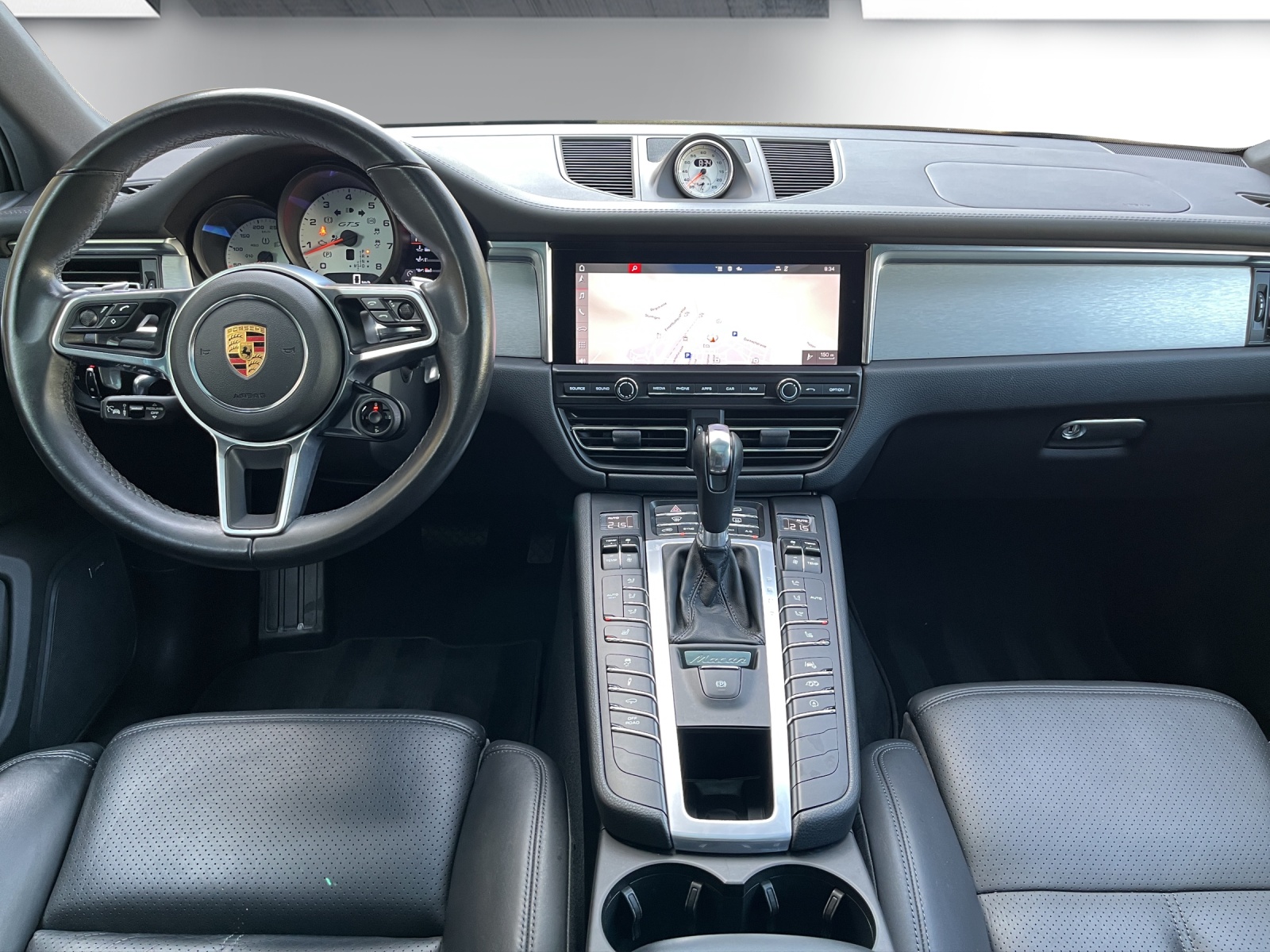 PORSCHE Macan GTS PDK-image-9