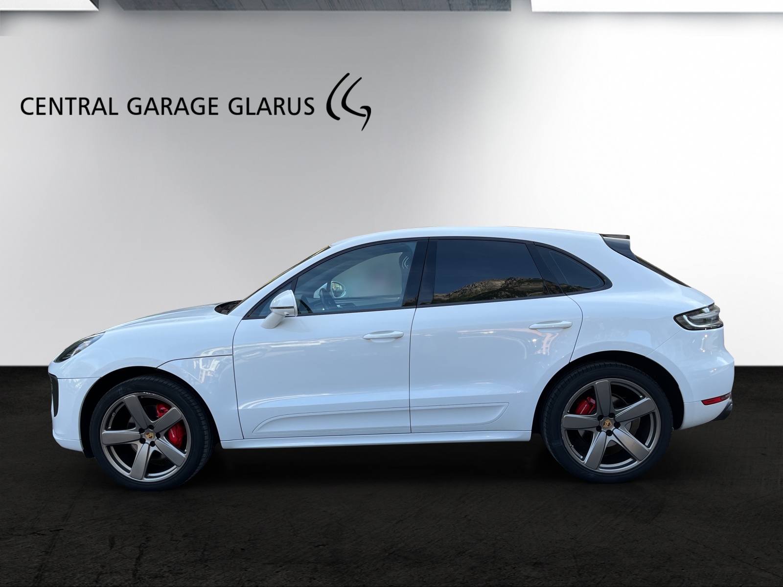 PORSCHE Macan GTS PDK-showroom-element-3