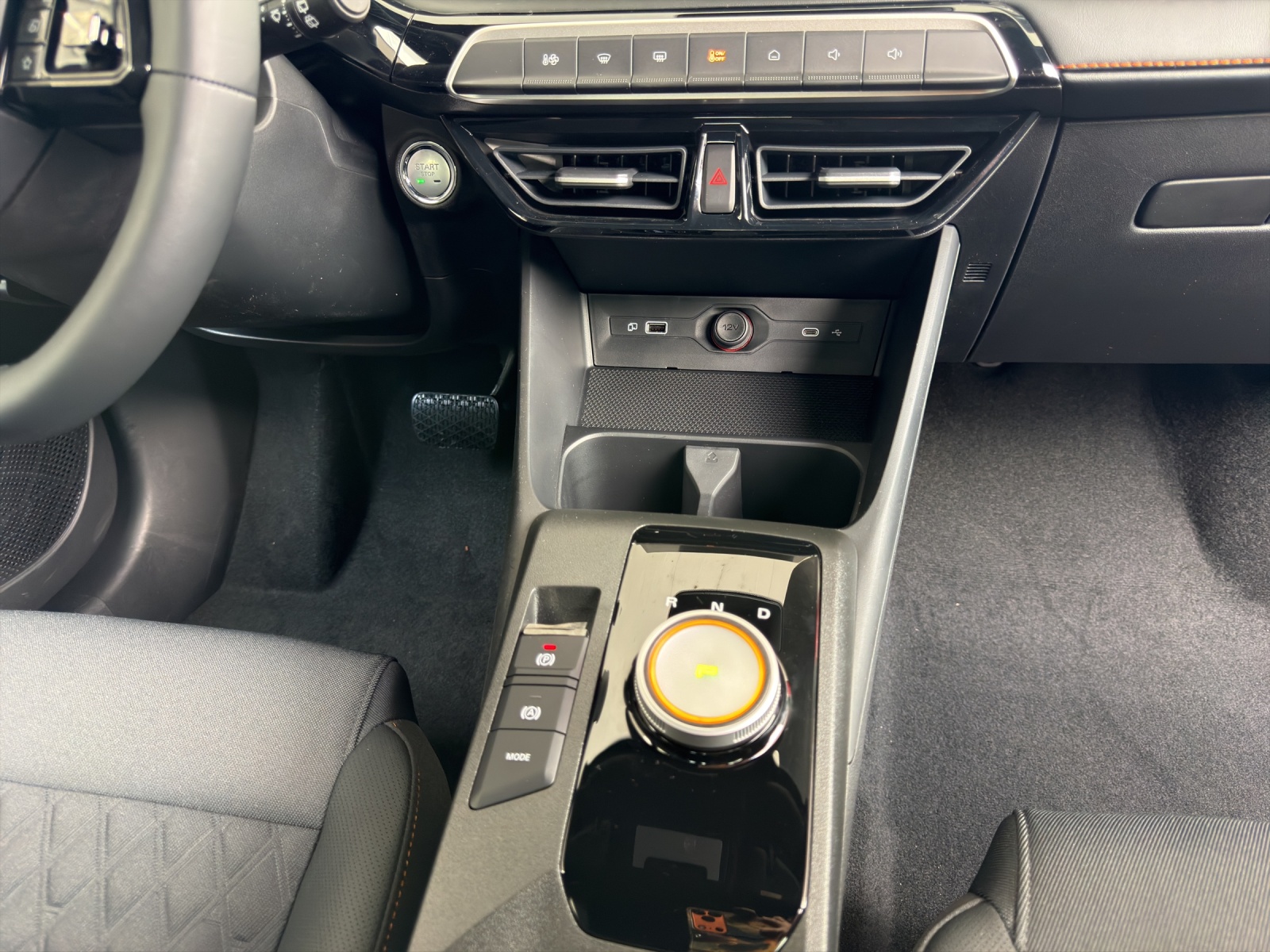 MG 3 1.5 Hybrid Luxury-image-11