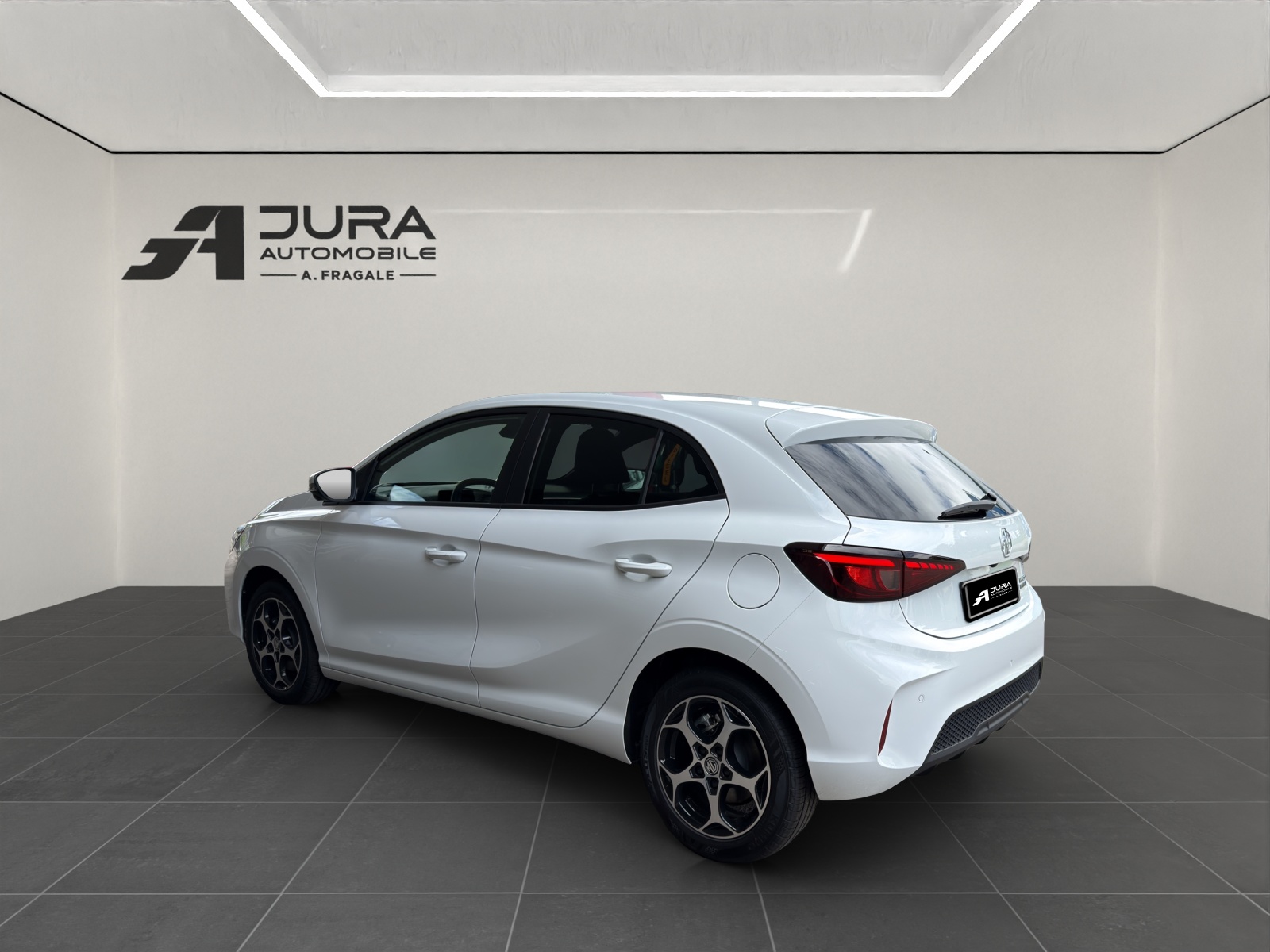MG 3 1.5 Hybrid Luxury-image-4