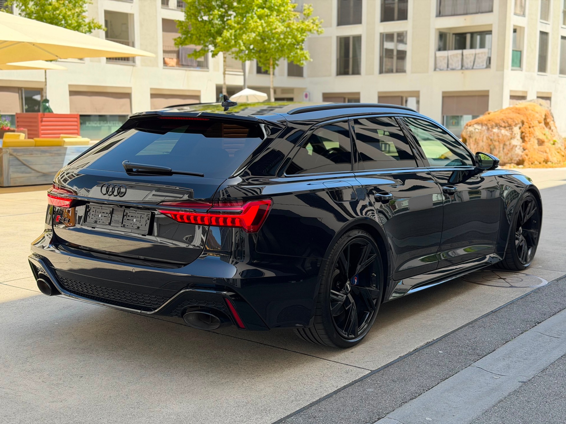 AUDI RS6 Avant 4.0 TFSI V8 quattro-image-6