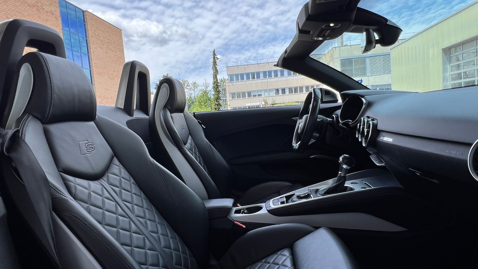 AUDI TTS ROADSTER 2.0 TFSI QUATTRO S-TRONIC l 310 PS-image-25