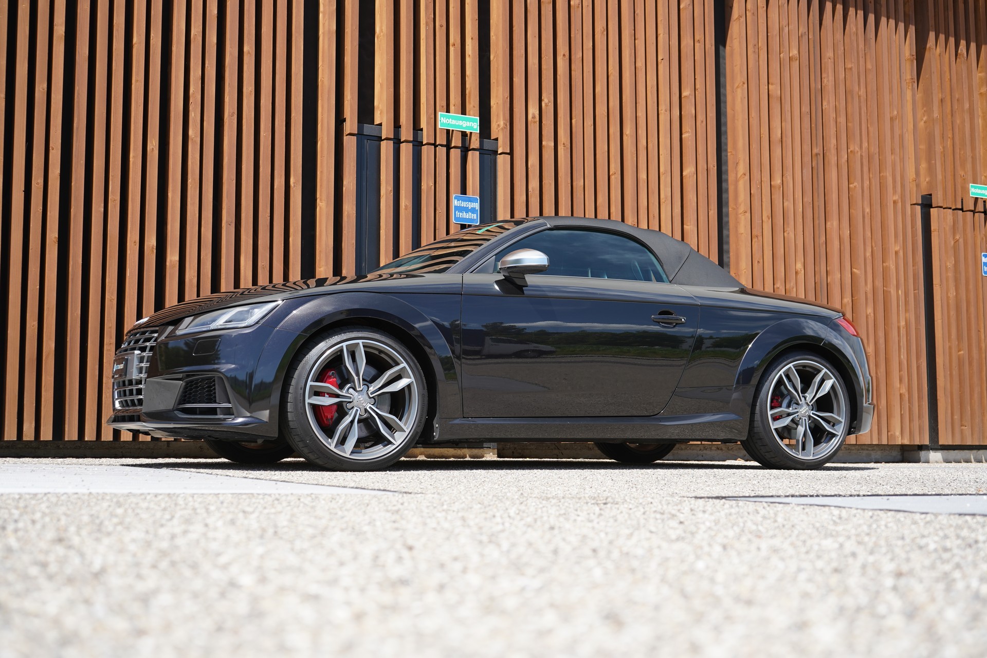 AUDI TTS ROADSTER 2.0 TFSI QUATTRO S-TRONIC l 310 PS-image-14