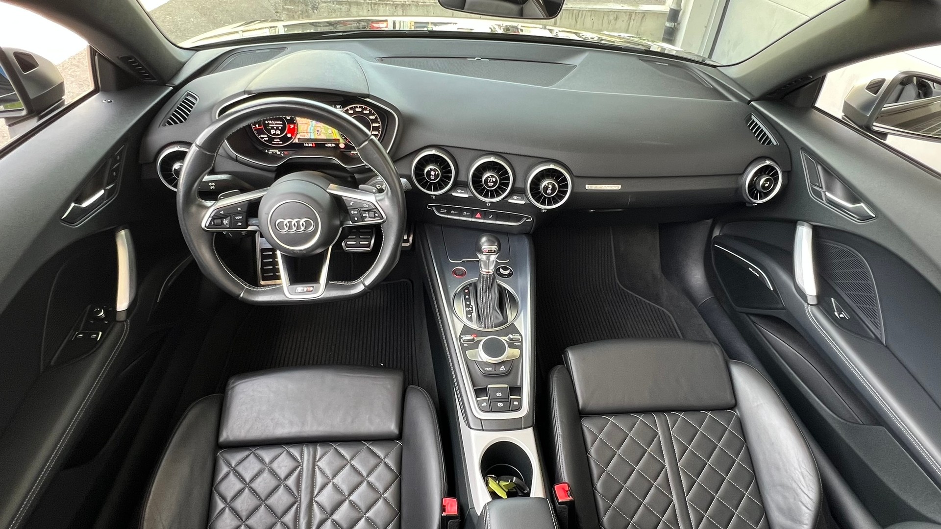 AUDI TTS ROADSTER 2.0 TFSI QUATTRO S-TRONIC l 310 PS-image-21