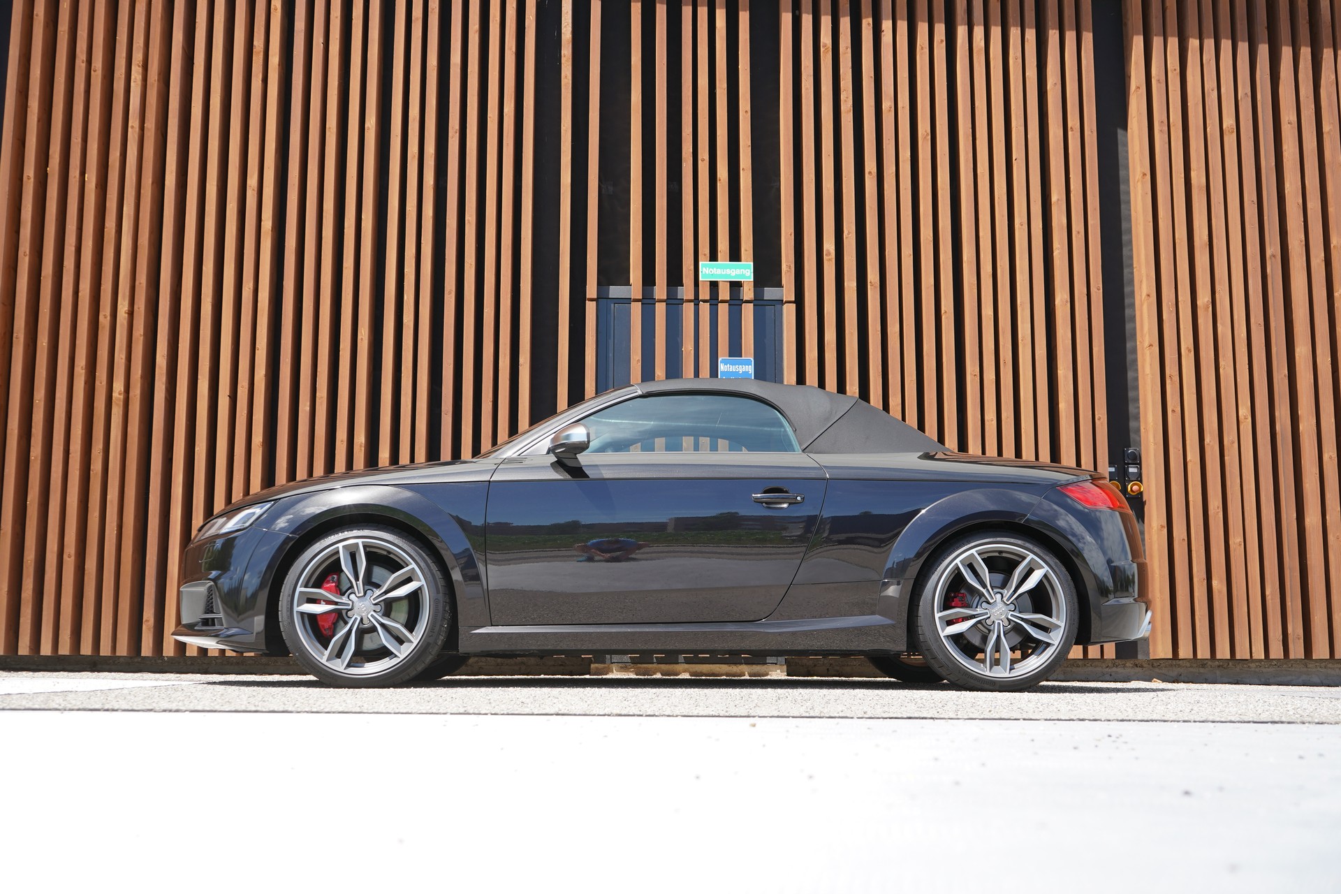 AUDI TTS ROADSTER 2.0 TFSI QUATTRO S-TRONIC l 310 PS-image-6
