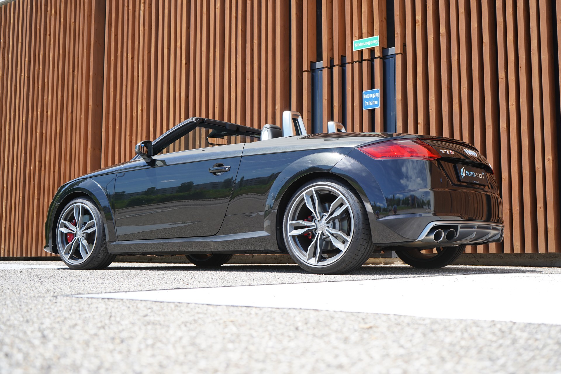 AUDI TTS ROADSTER 2.0 TFSI QUATTRO S-TRONIC l 310 PS-image-9