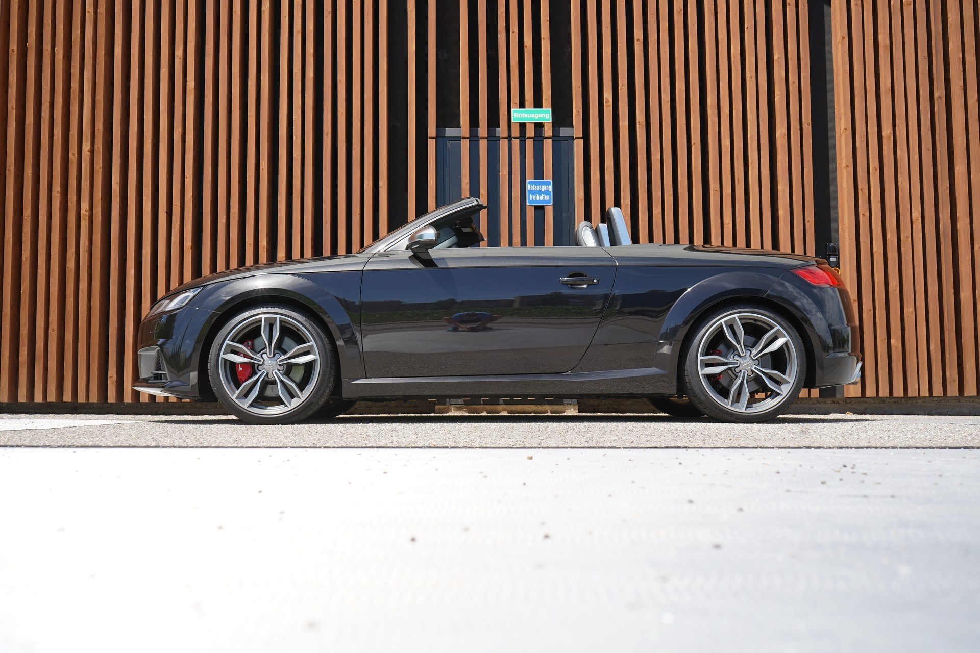 AUDI TTS ROADSTER 2.0 TFSI QUATTRO S-TRONIC l 310 PS-image-1