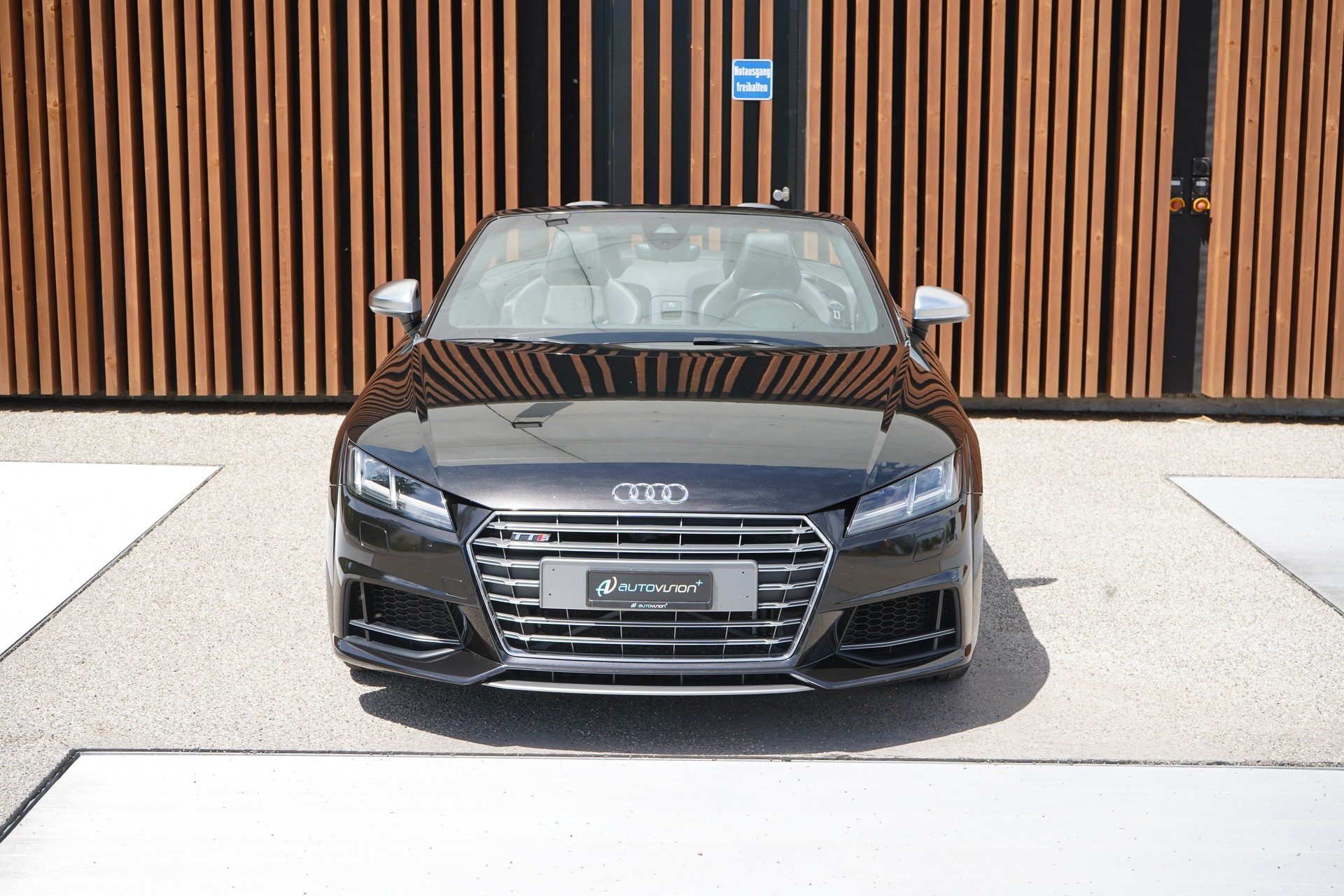 AUDI TTS ROADSTER 2.0 TFSI QUATTRO S-TRONIC l 310 PS-image-15