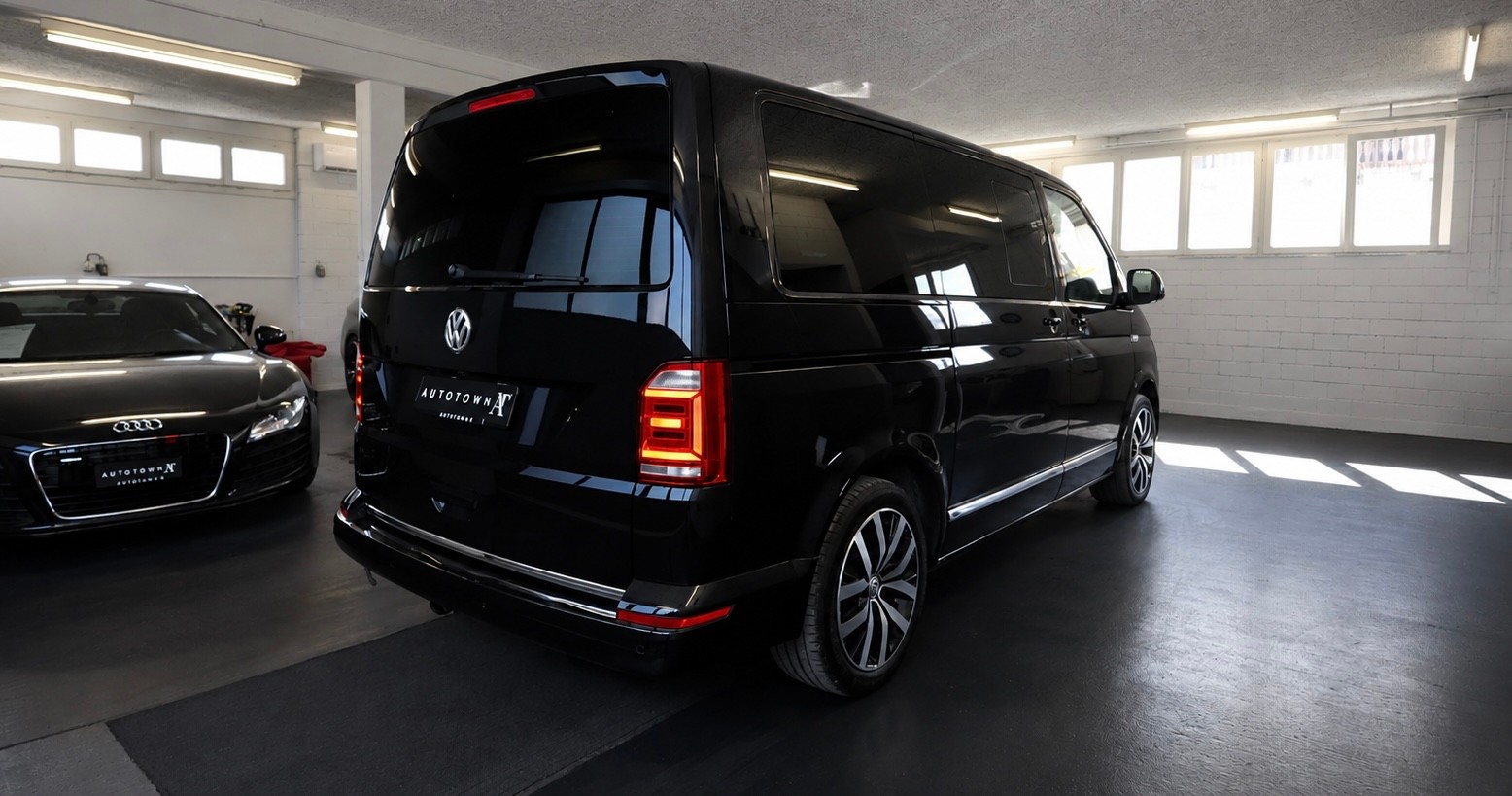 VW T6 Multivan 2.0 Bi-TDI Highline 4Motion DSG-showroom-element-1