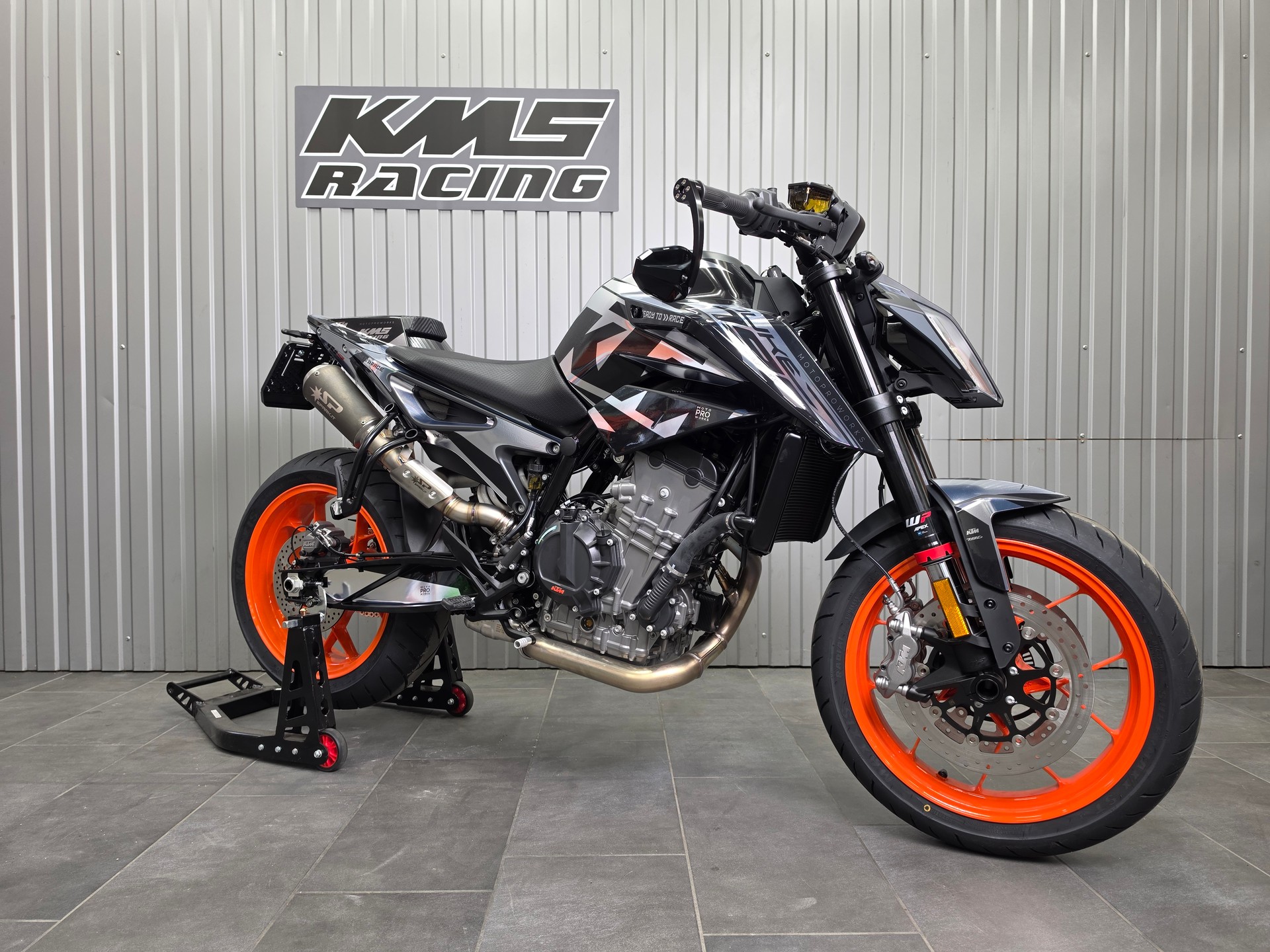 KTM 790 Duke (35kW)-showroom-element-1