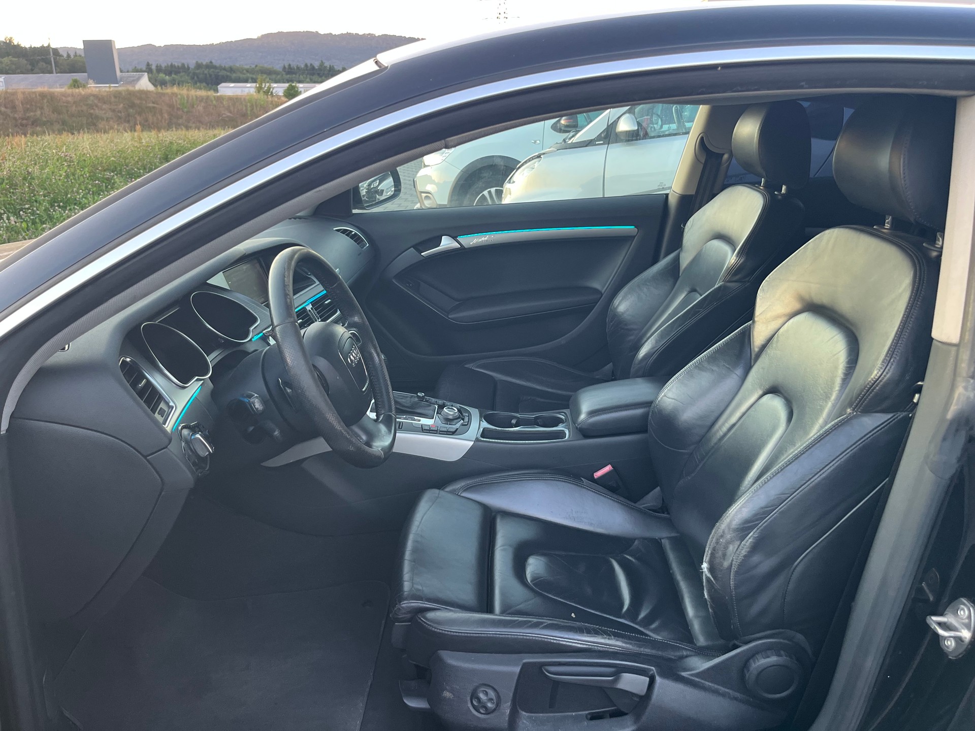 AUDI A5 Coupé 2.7 TDI multitronic-image-8