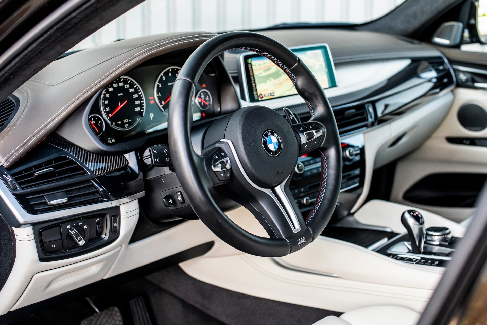 BMW X6M Steptronic-image-7