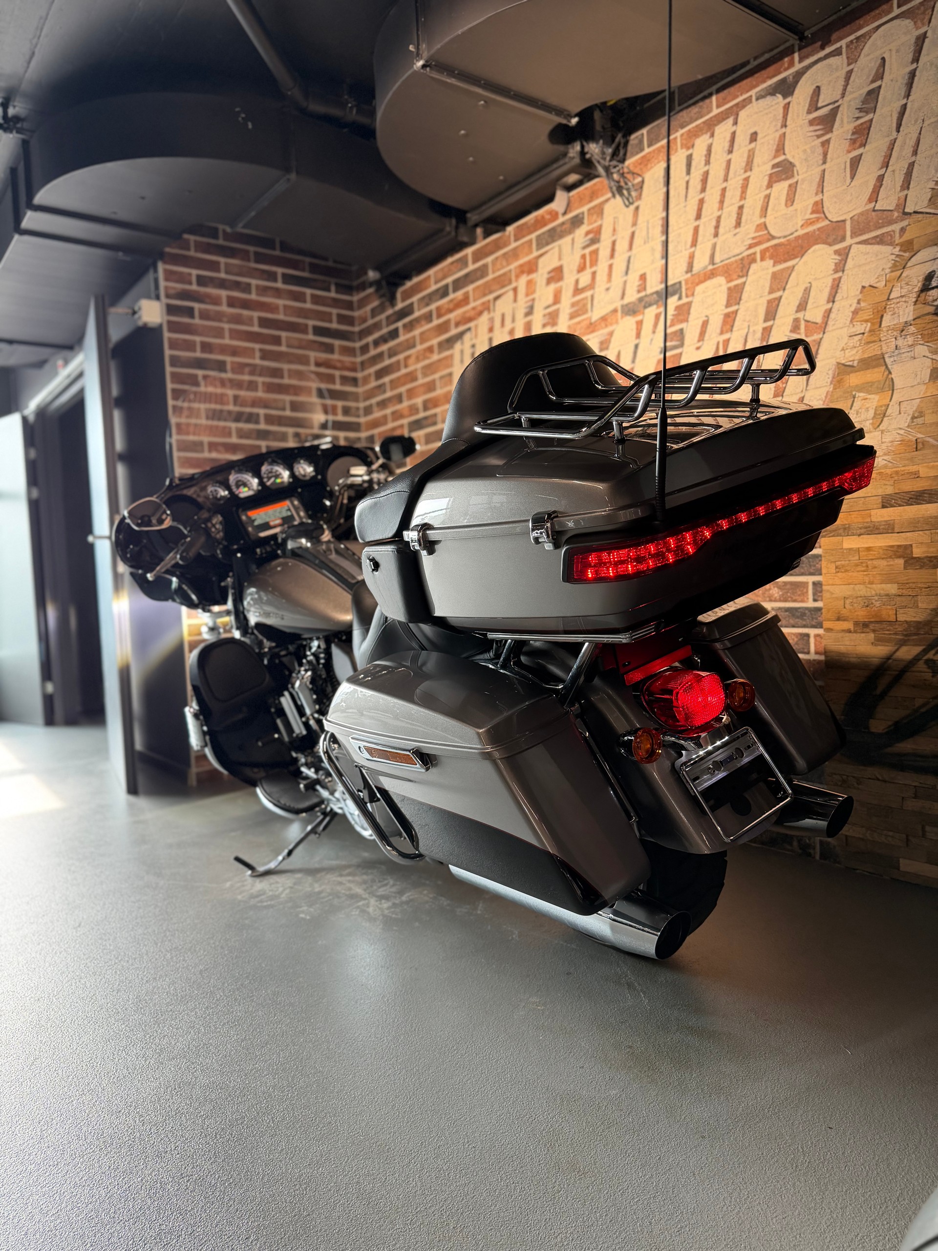 HARLEY-DAVIDSON FLHTK Electra Glide Ultra Limited 107 ABS-image-4