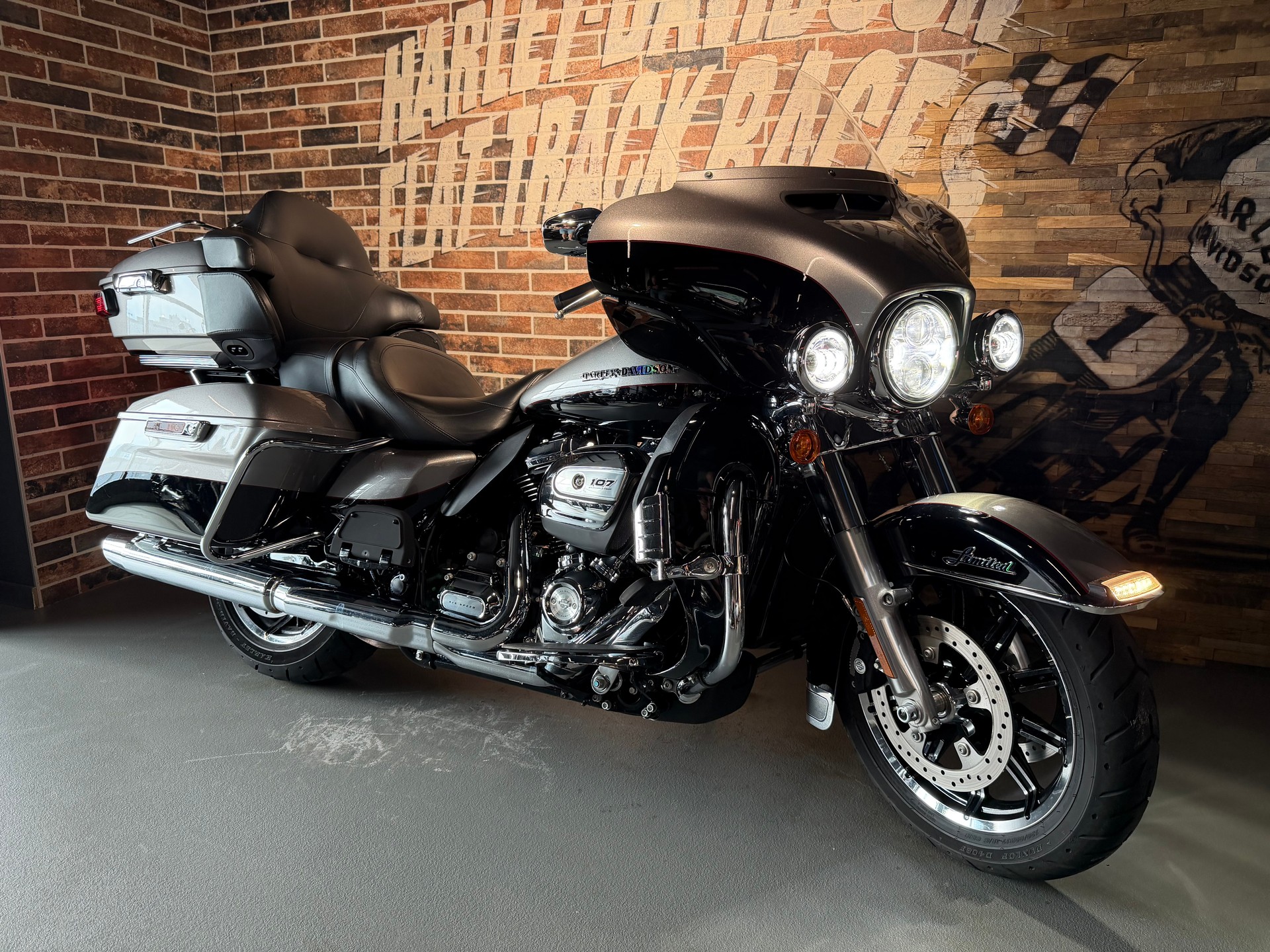 HARLEY-DAVIDSON FLHTK Electra Glide Ultra Limited 107 ABS-image-7