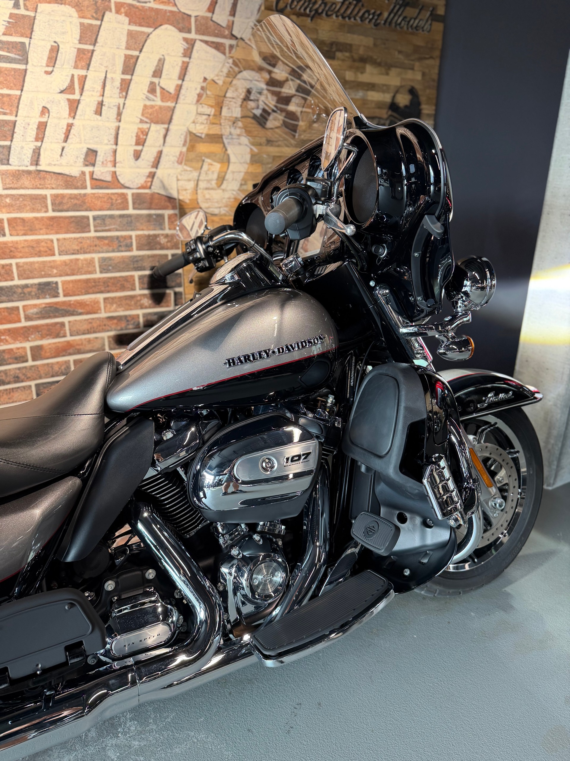 HARLEY-DAVIDSON FLHTK Electra Glide Ultra Limited 107 ABS-image-10