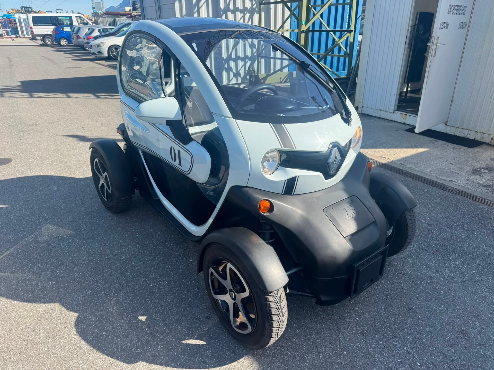 RENAULT Twizy Z.E. FP Intens Black (incl. Battery)-image-2