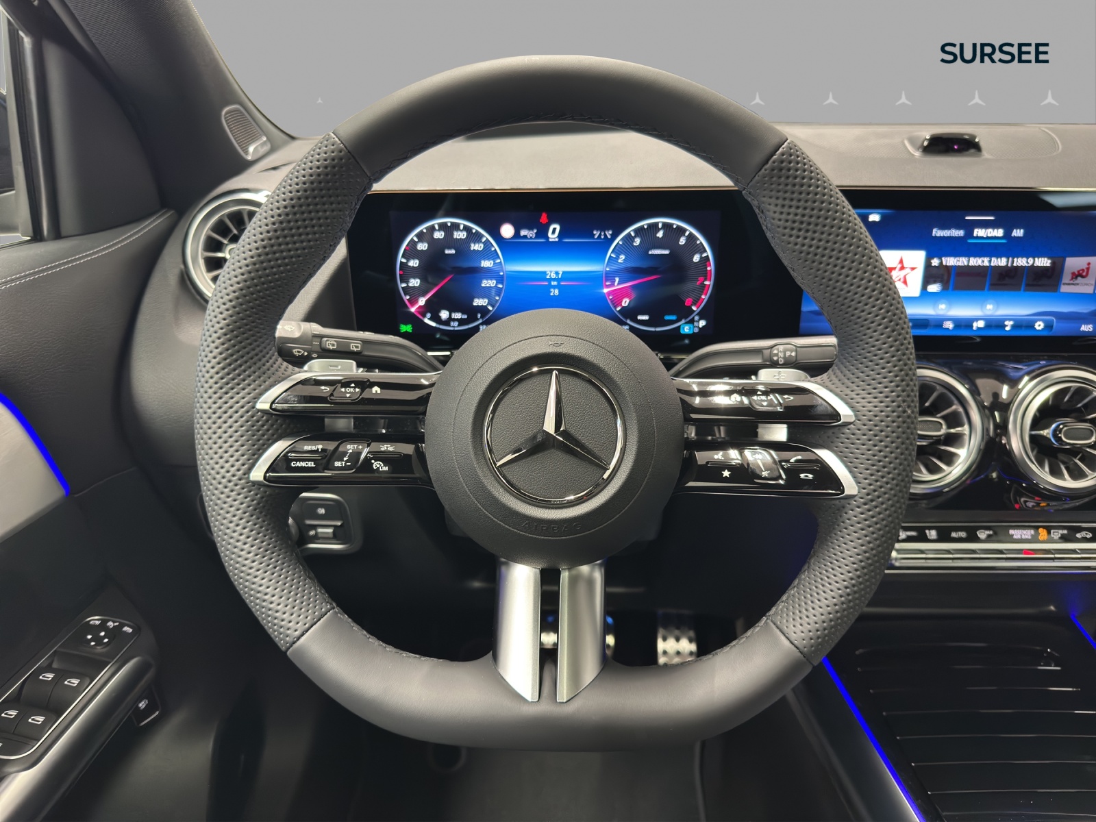 MERCEDES-BENZ GLA 250 4Matic 8G-DCT Swiss Star-image-9