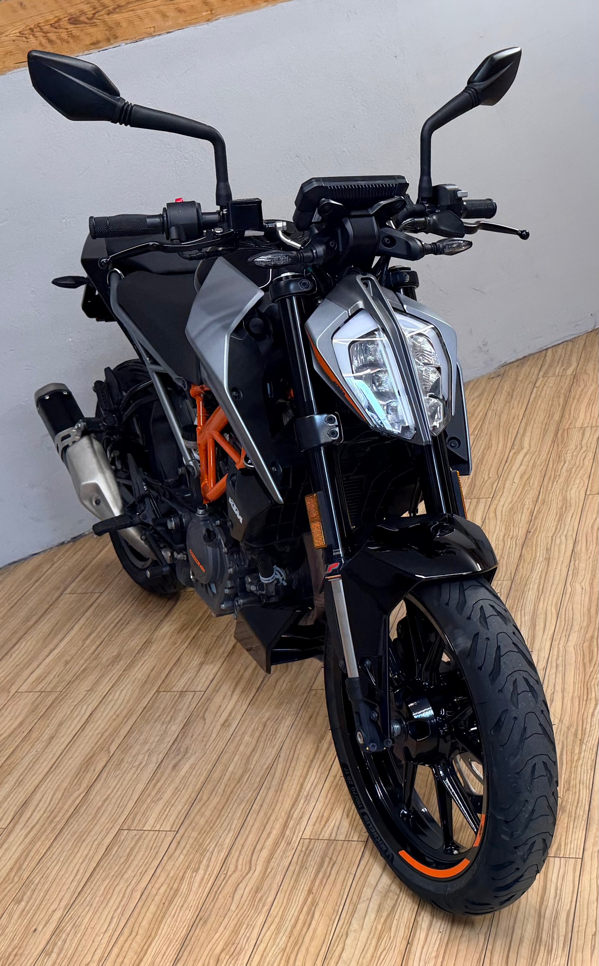 KTM 125 Duke-image-0