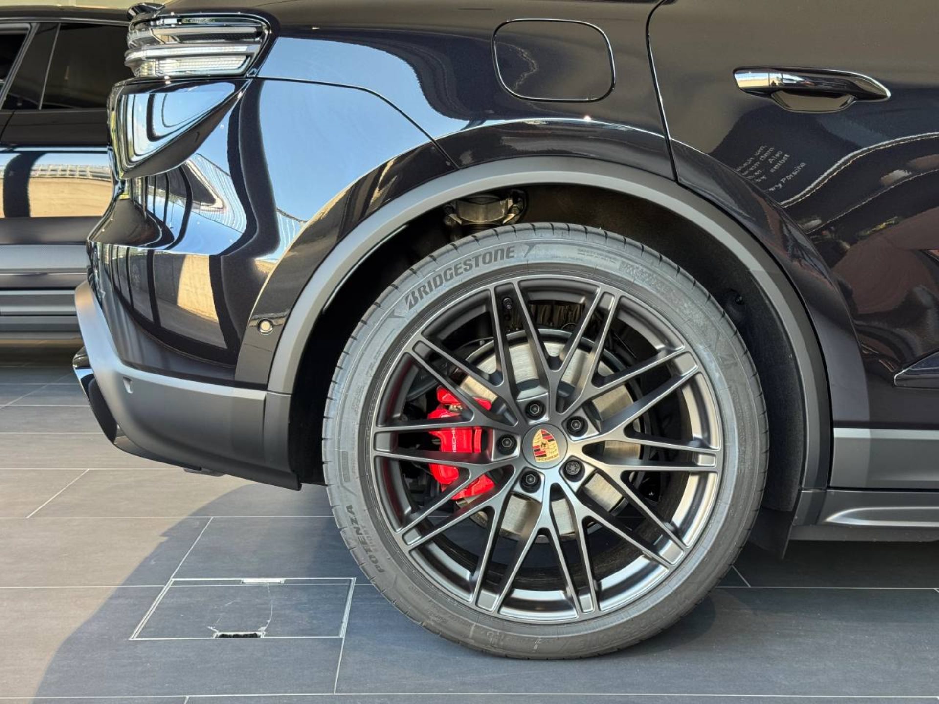 PORSCHE Macan GTS-image-9
