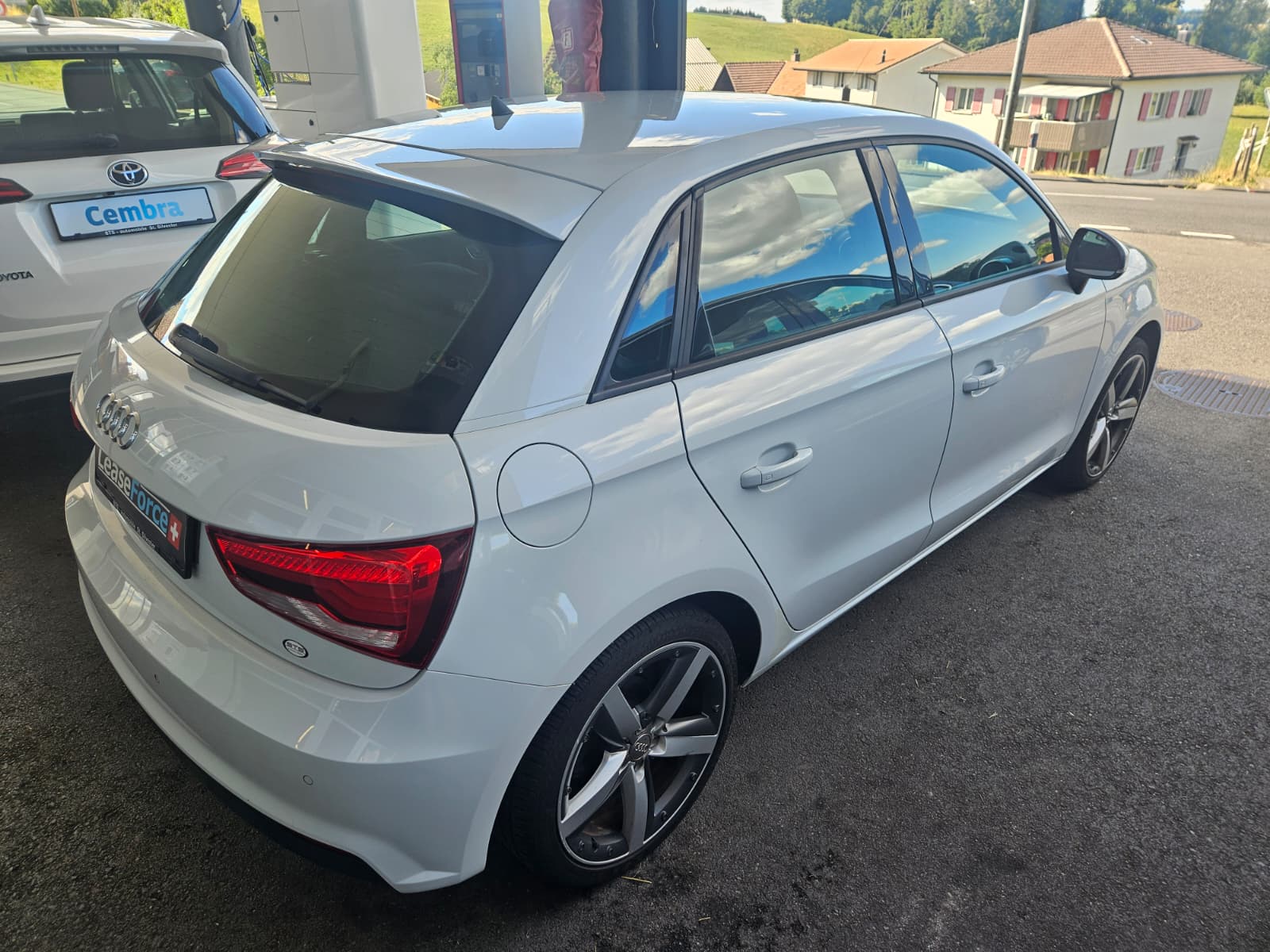 AUDI A1 Sportback 1.4 TFSI Sport S-tronic-image-3