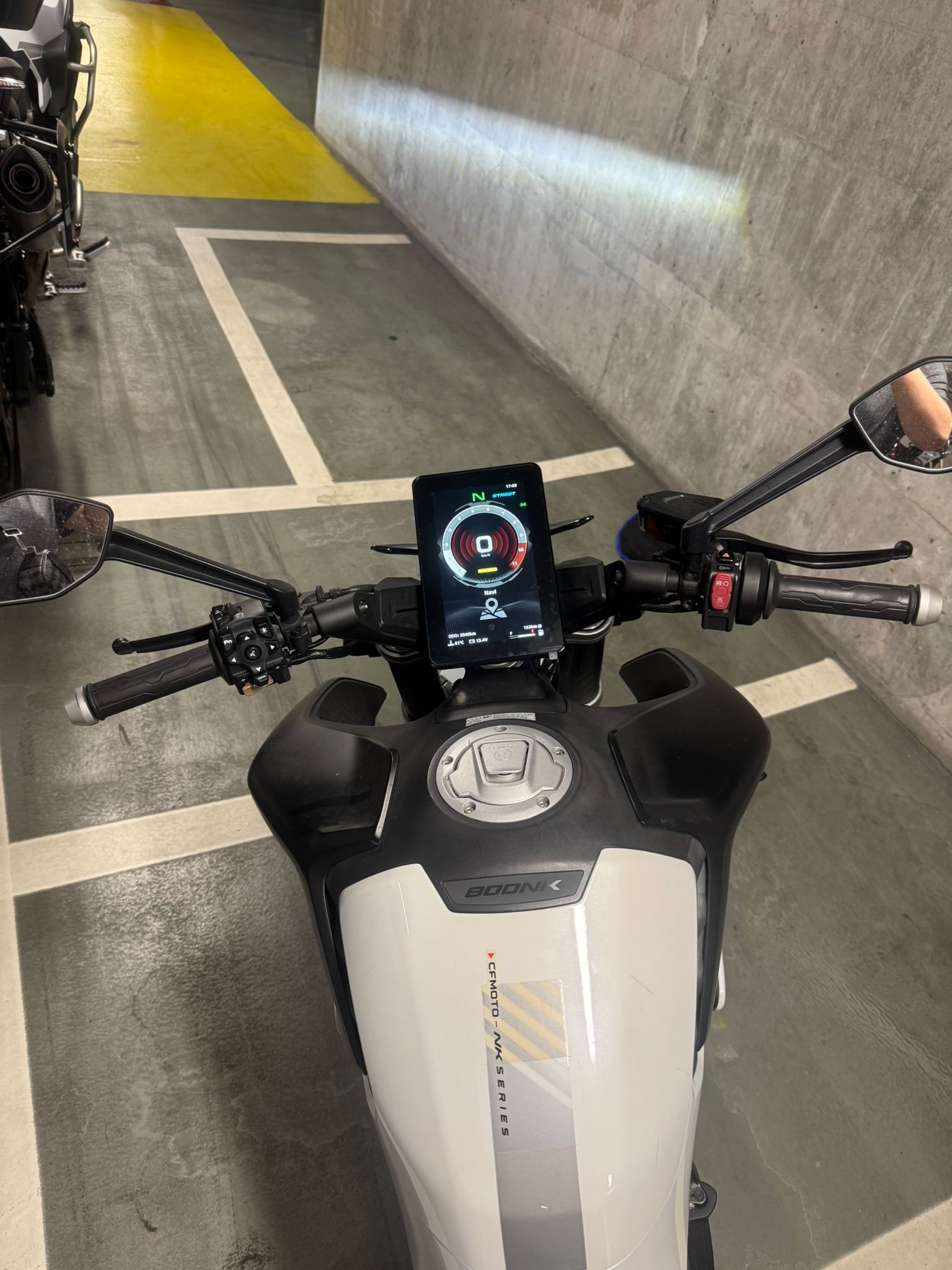 CF MOTO 800 NK Advanced-image-2