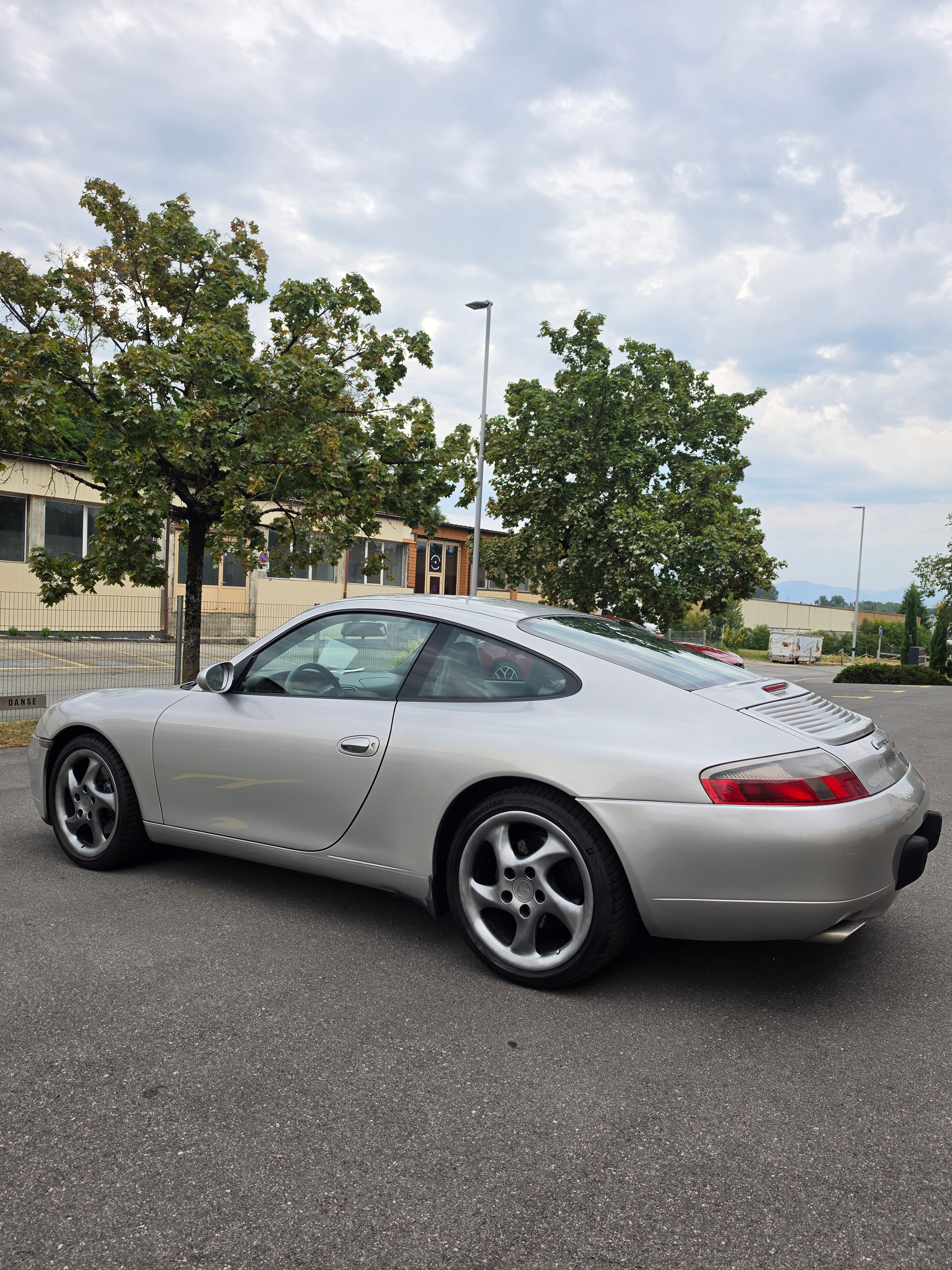 PORSCHE 911-image-3